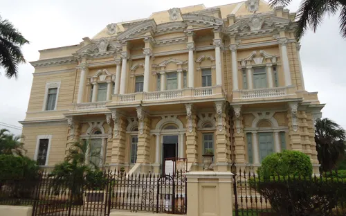 Museo Regional de Antropología de Yucatán, Palacio Cantón