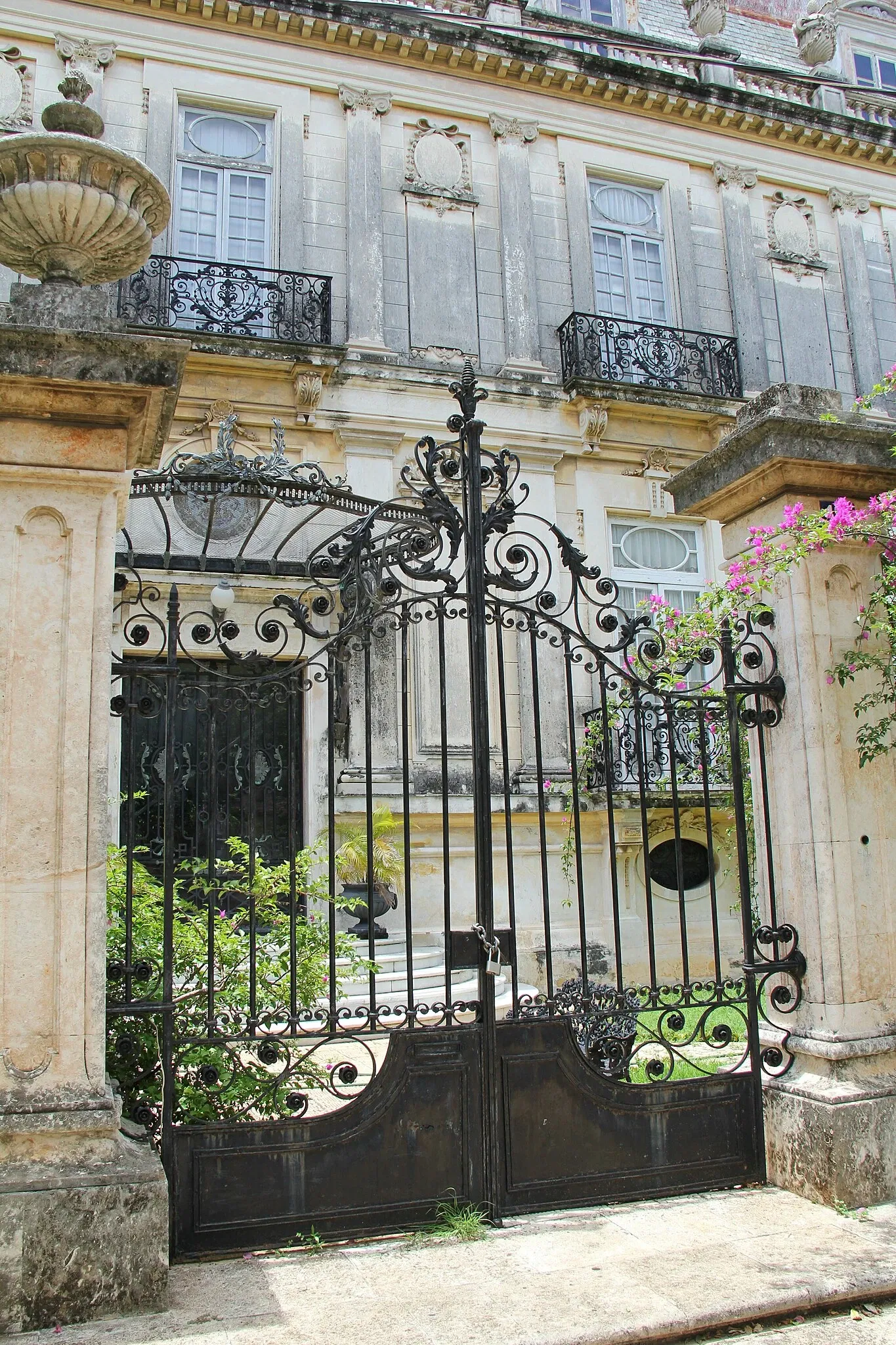 Museo Regional de Antropología de Yucatán, Palacio Cantón