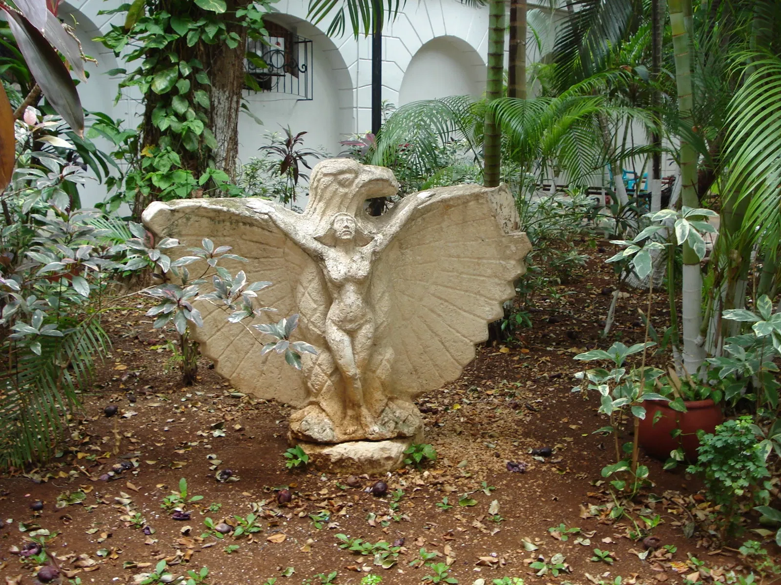Museo Fernando García Ponce-MACAY