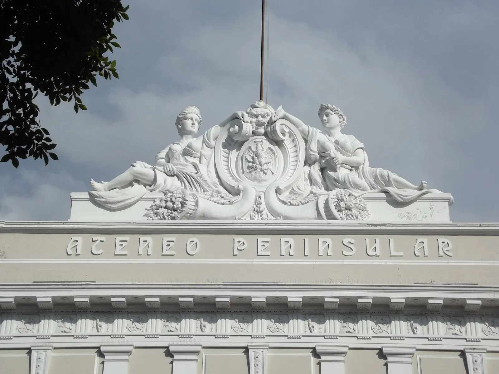 Museo Fernando García Ponce-MACAY