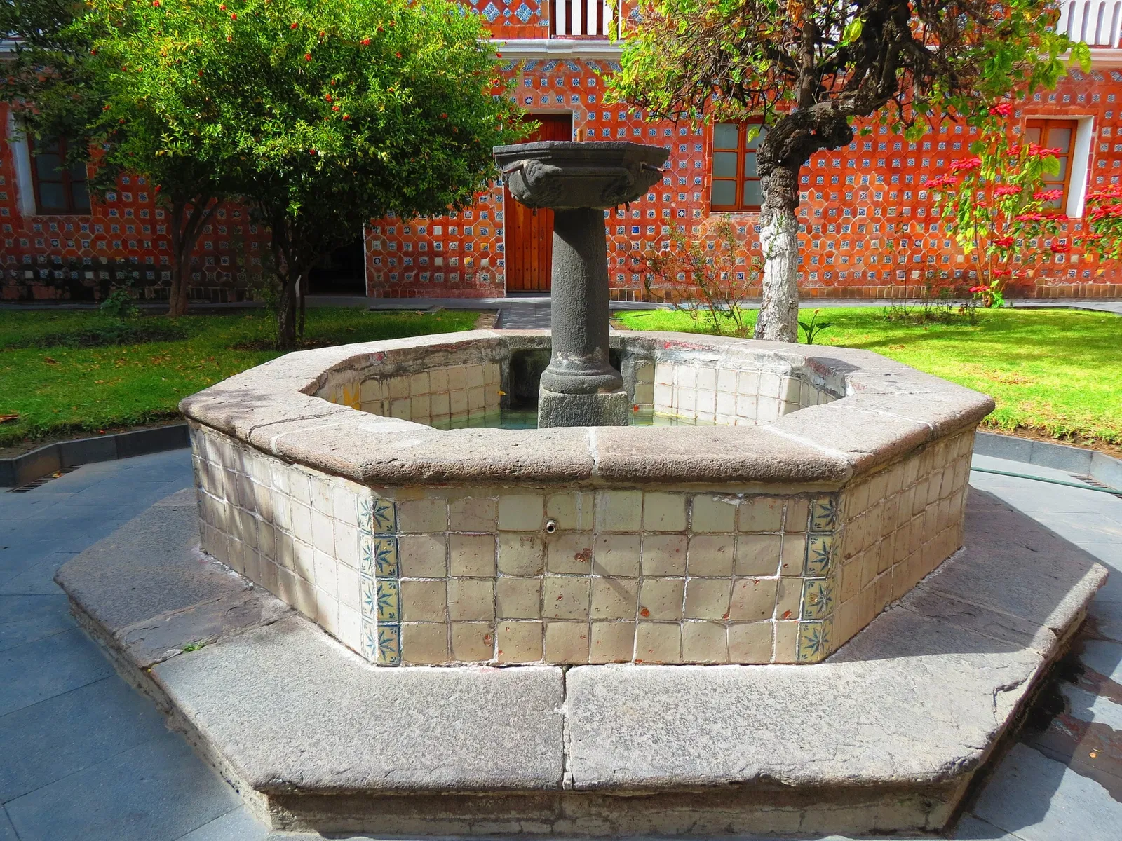 Museo de Arte Religioso Ex Convento Santa Monica