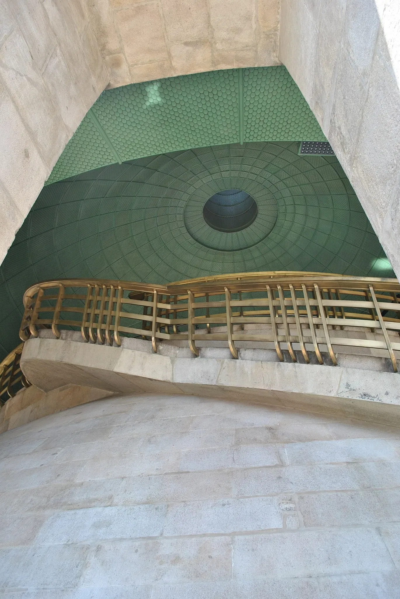 Monument to the Revolution