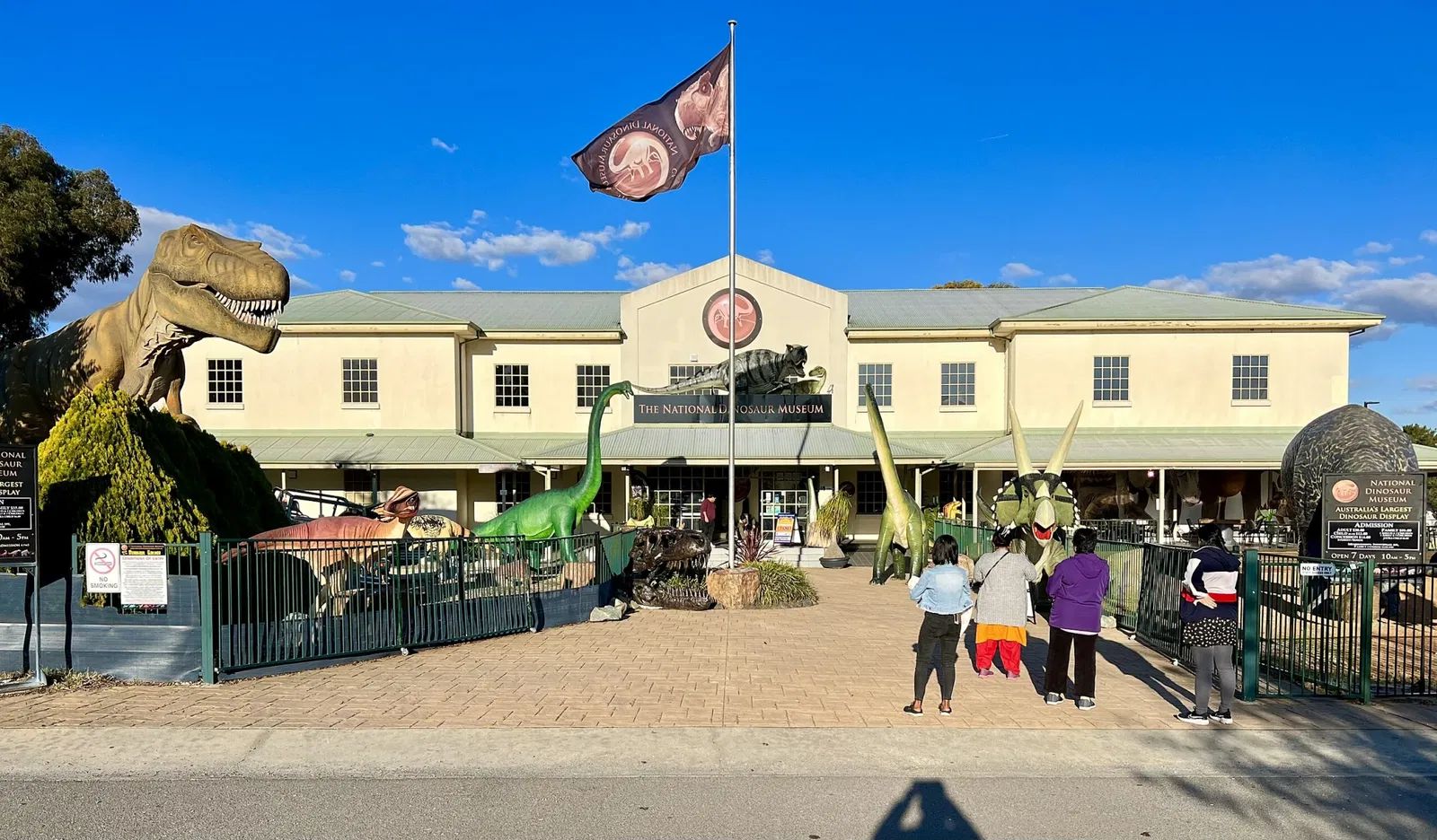 National Dinosaur Museum