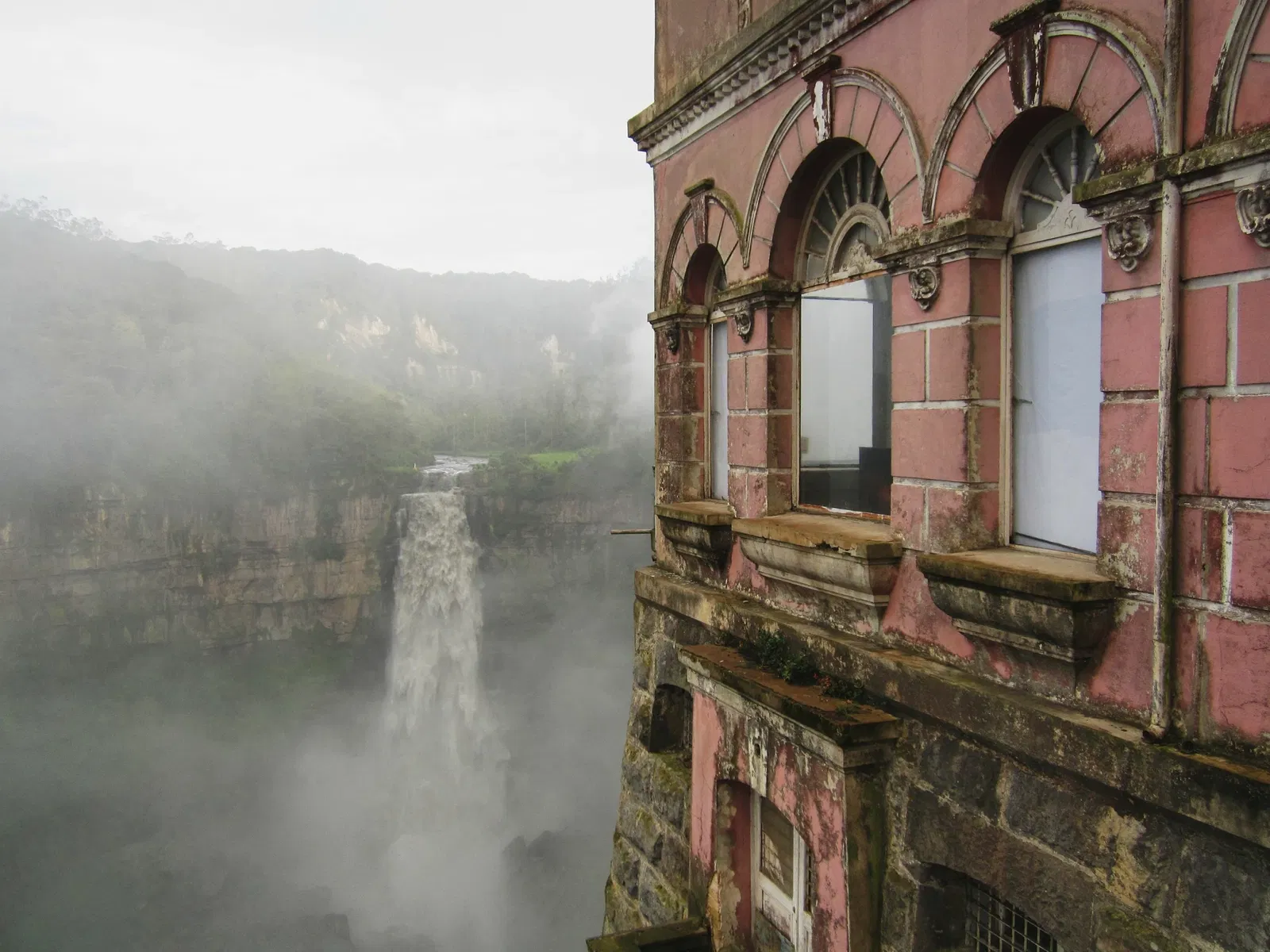 Casa Museo Salto de Tequendama Biodiversidad y Cultura