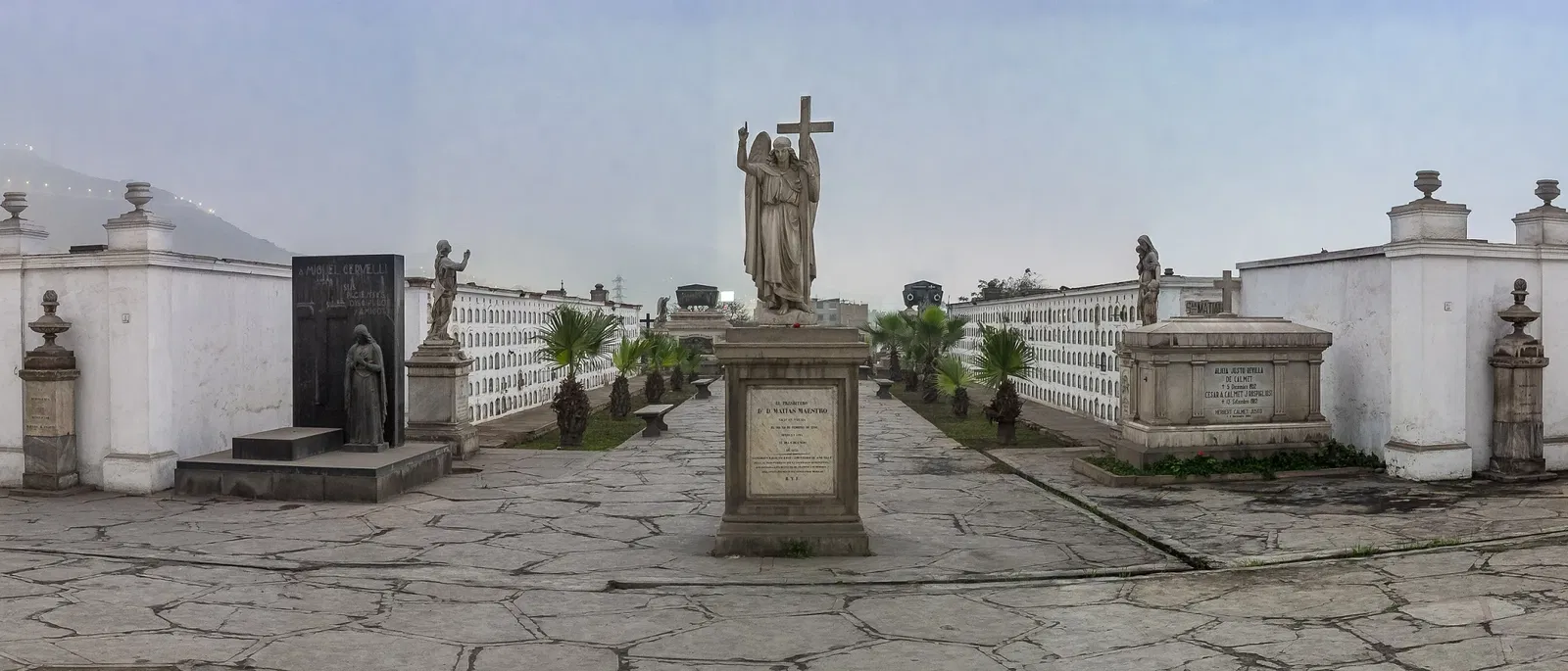Cementerio Presbítero Matías Maestro