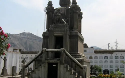 Museo Cementerio Presbítero Matías Maestro