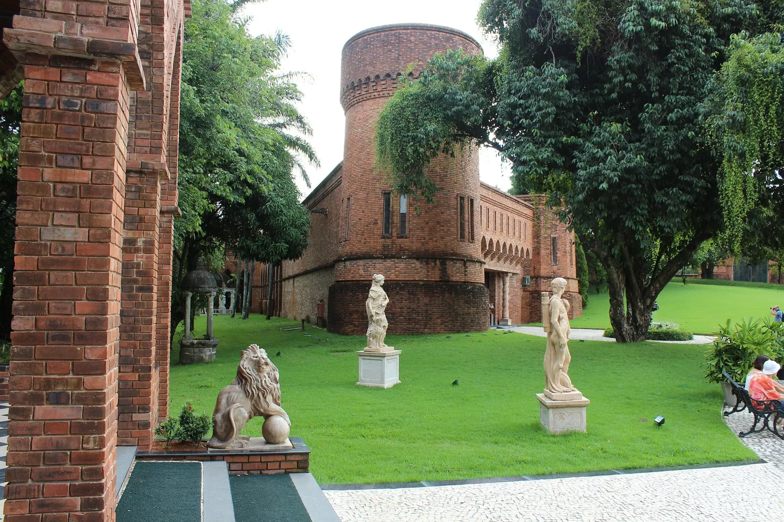 Ricardo Brennand Institute