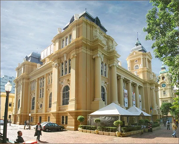 Musée d'Art Rio Grande do Sul Ado Malagoli