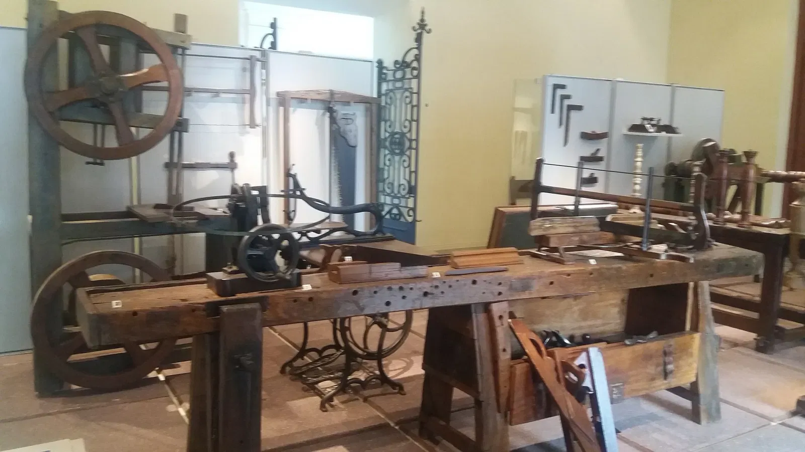 Arts and Crafts Museum