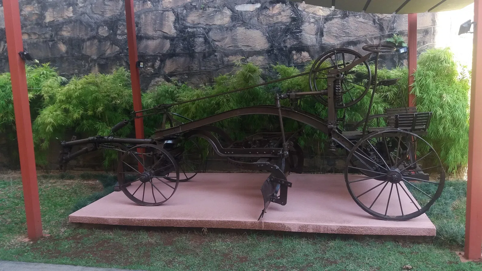 Arts and Crafts Museum