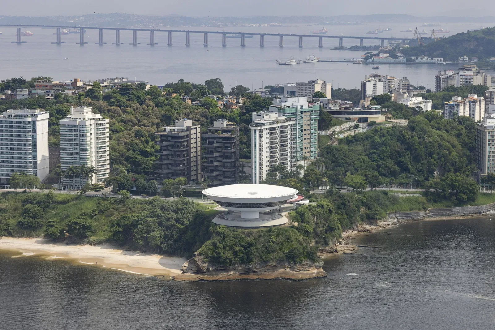 Niterói Contemporary Art Museum