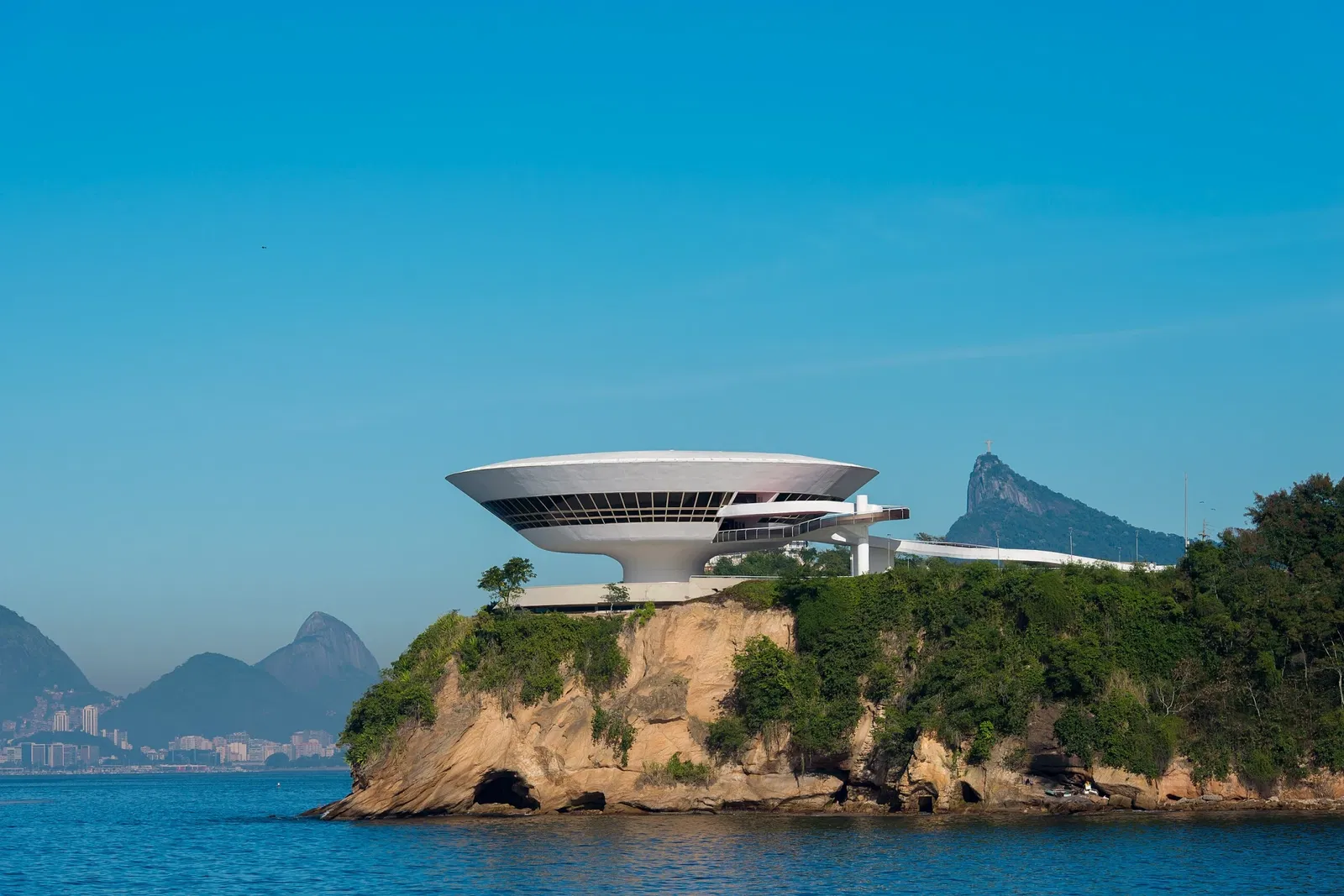 Niterói Contemporary Art Museum