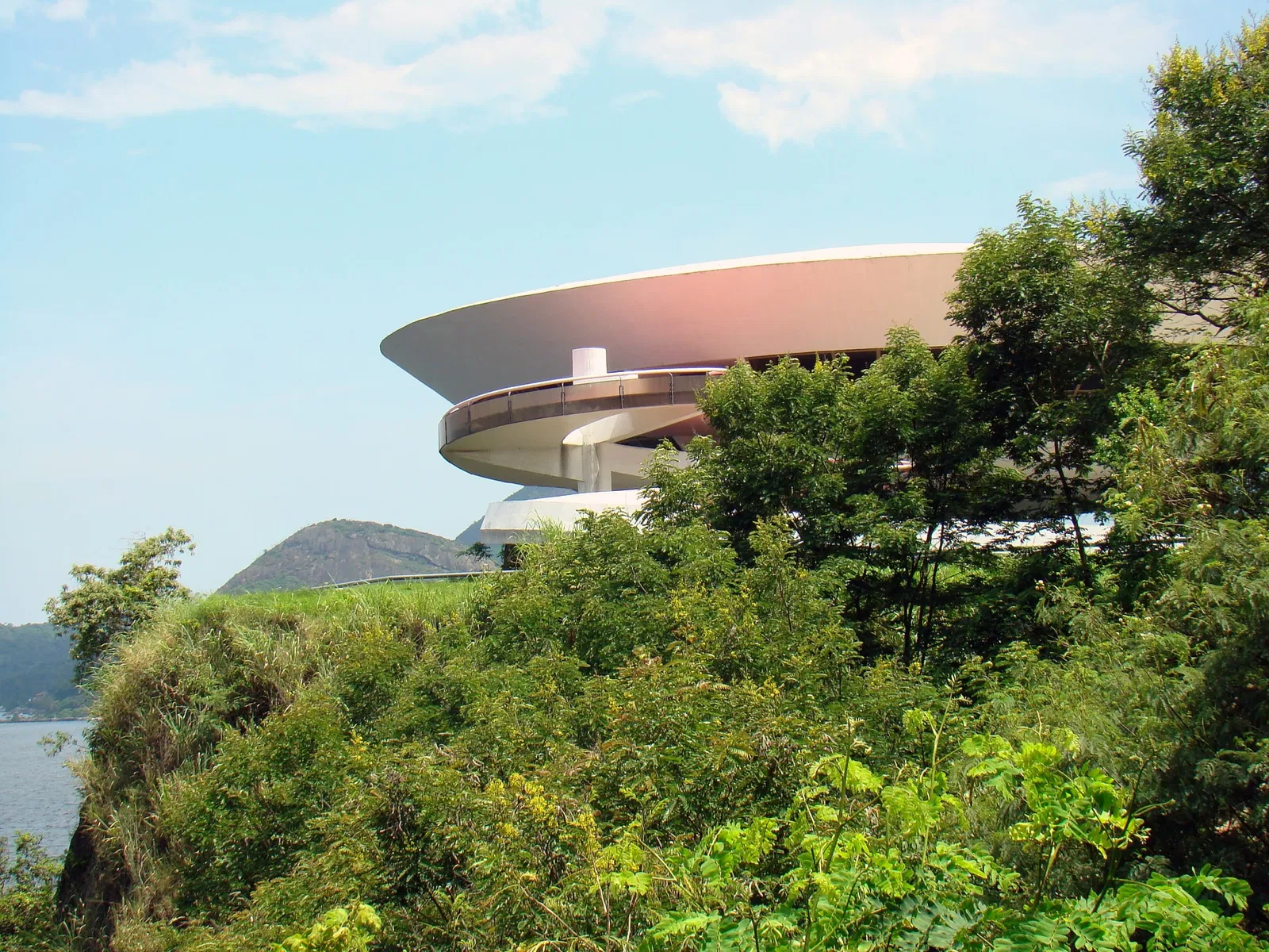 Museo de Arte Contemporáneo de Niterói