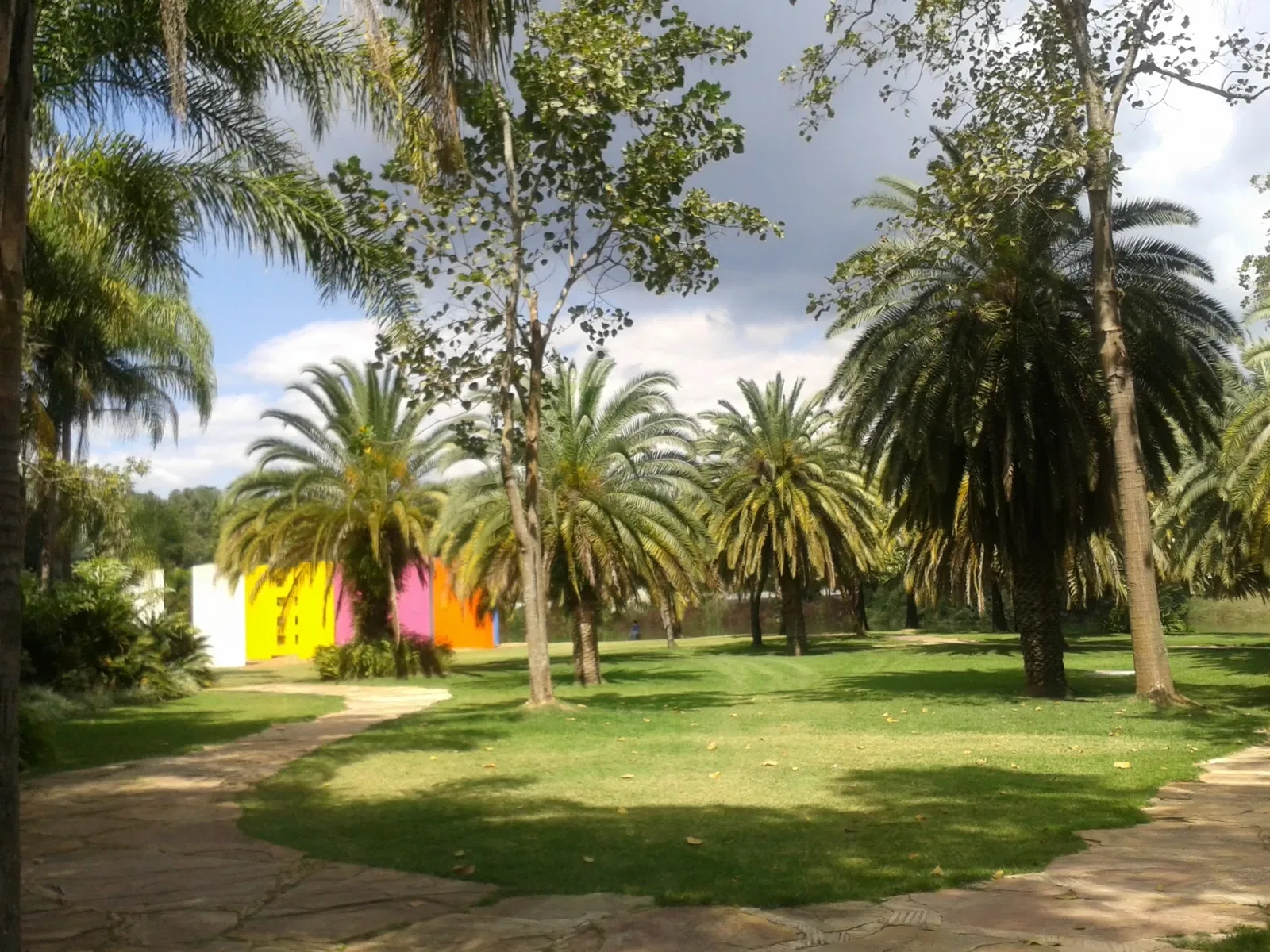 Beeldenpark van het Centro de Arte Contemporânea Inhotim