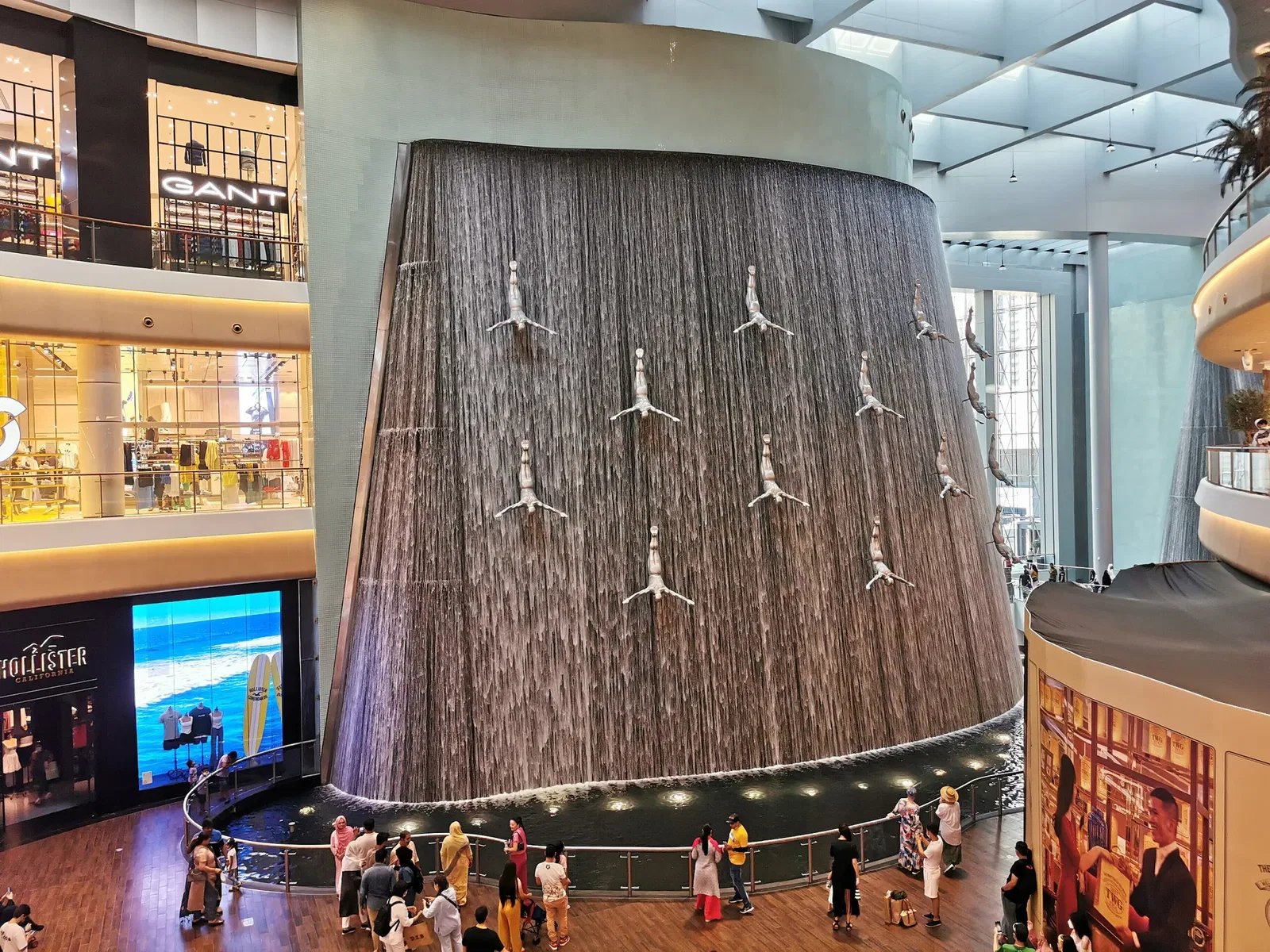 Dubai Aquarium & Underwater Zoo