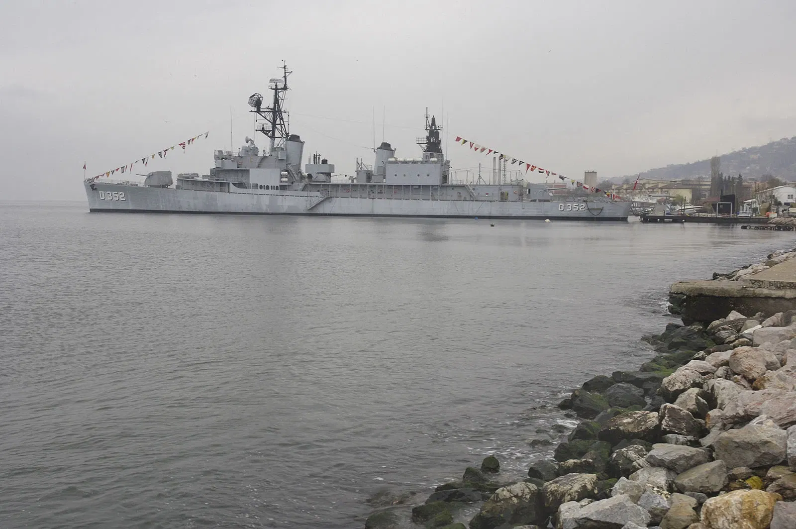 USS  Eversole  (DD-789)