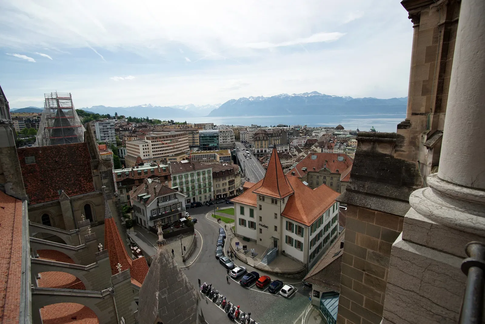 Museo del Diseño y las Artes Aplicadas Contemporáneas