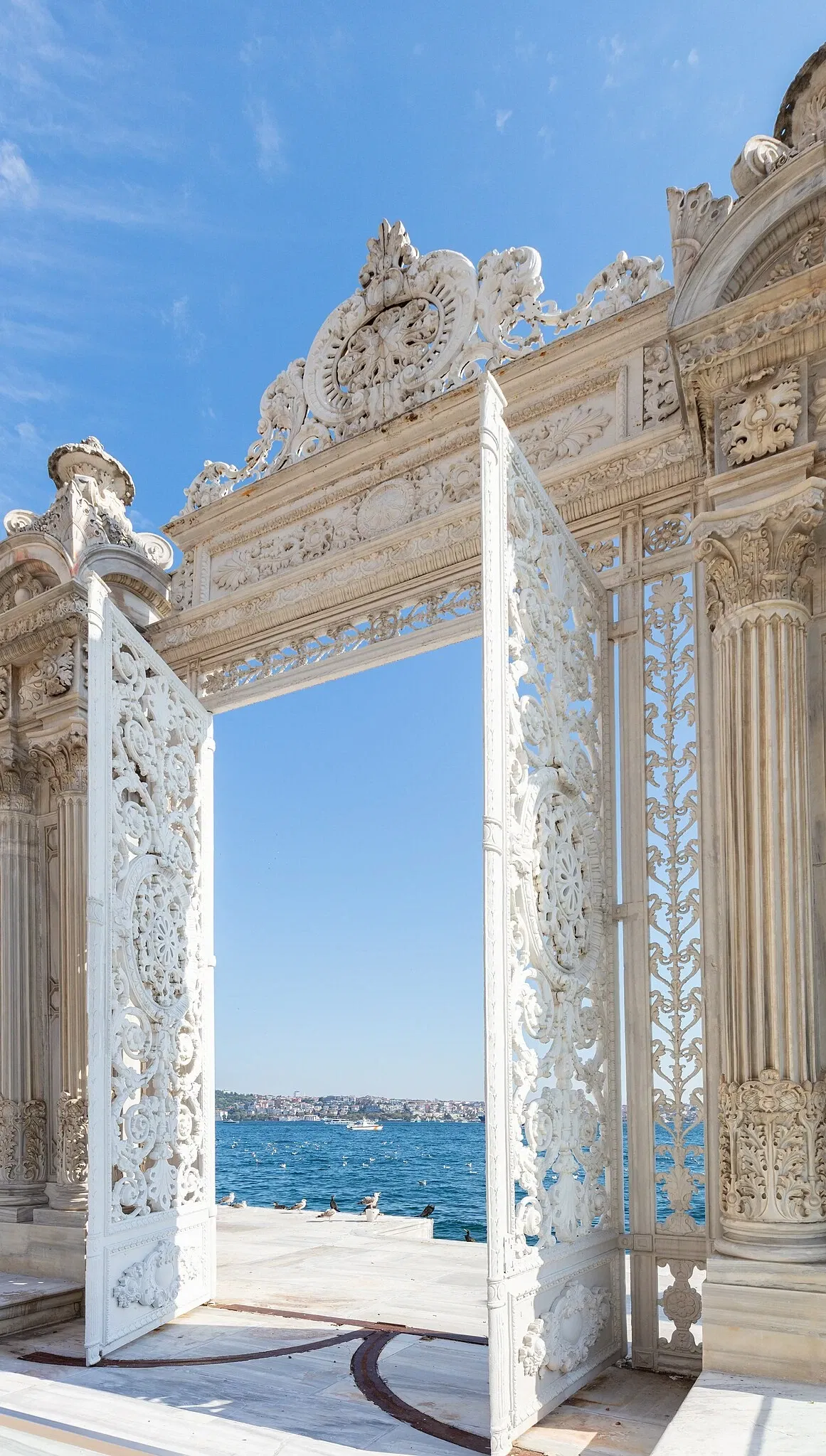 Dolmabahçe Palace