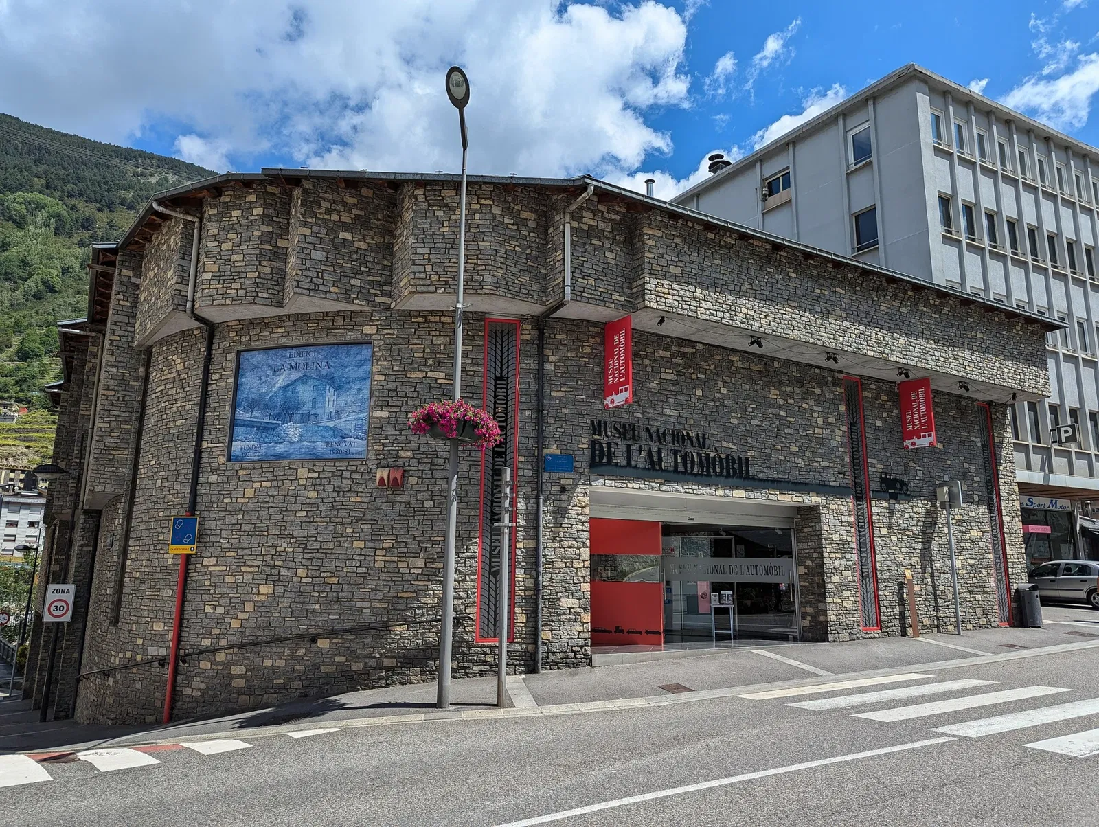 Museu Nacional de l’Automòbil d’Andorra