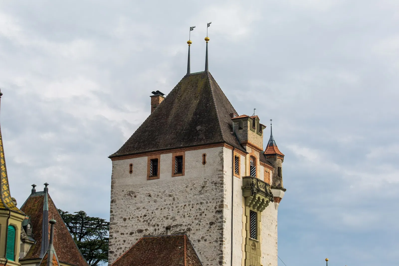 Oberhofen Castle