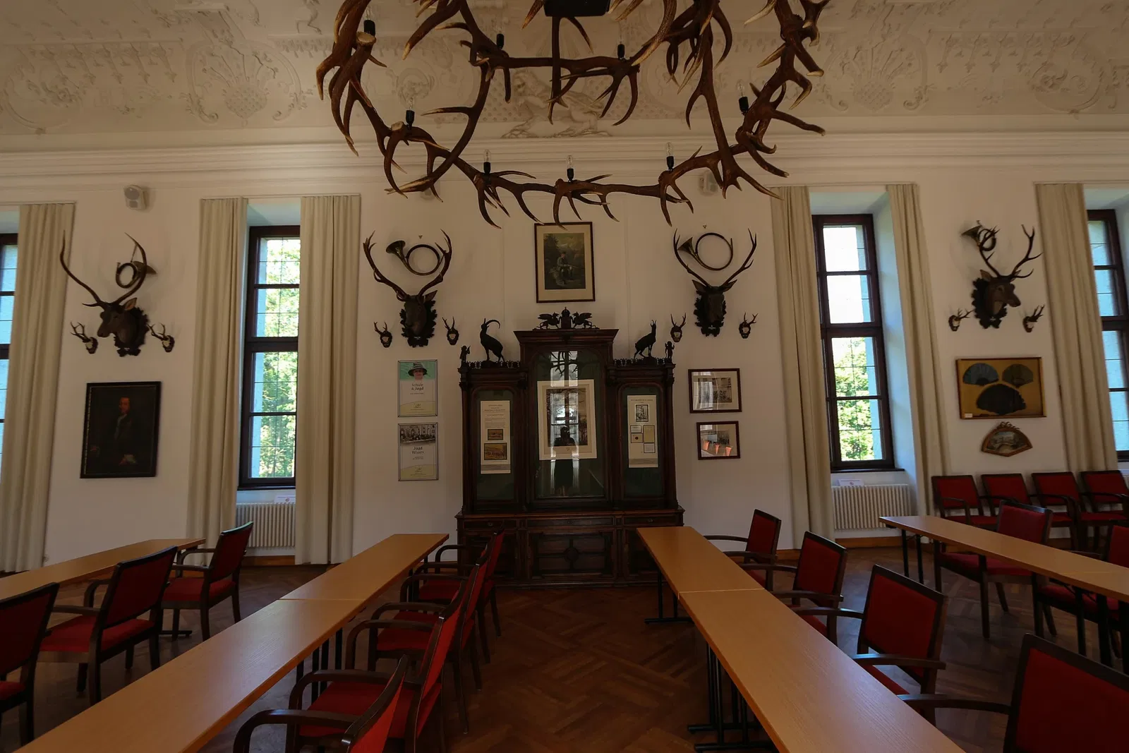 Jagdmuseum Schloß Hohenbrunn