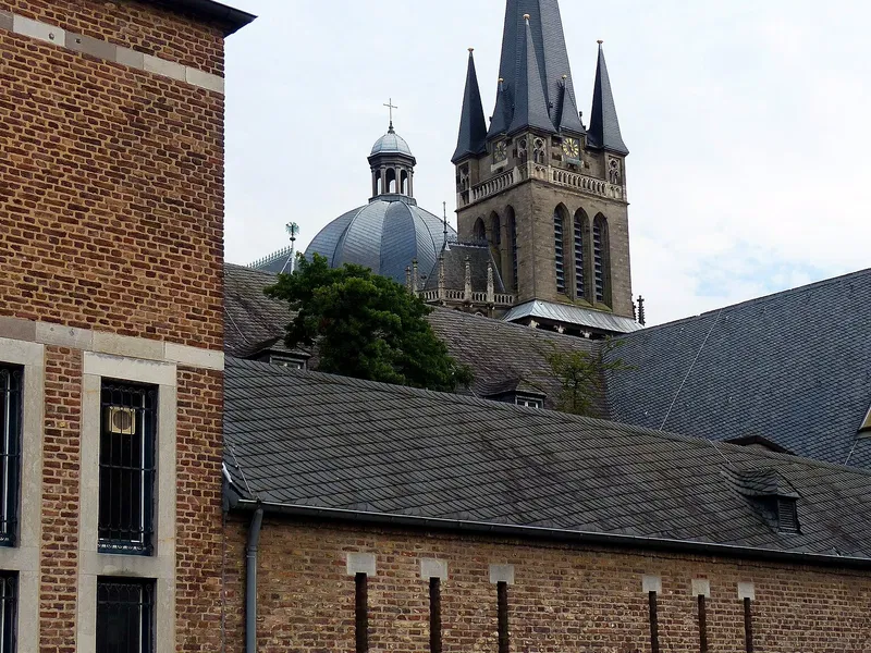 Schatkamer van de Dom van Aken (Aken) - Bezoekersinformatie & Recensies