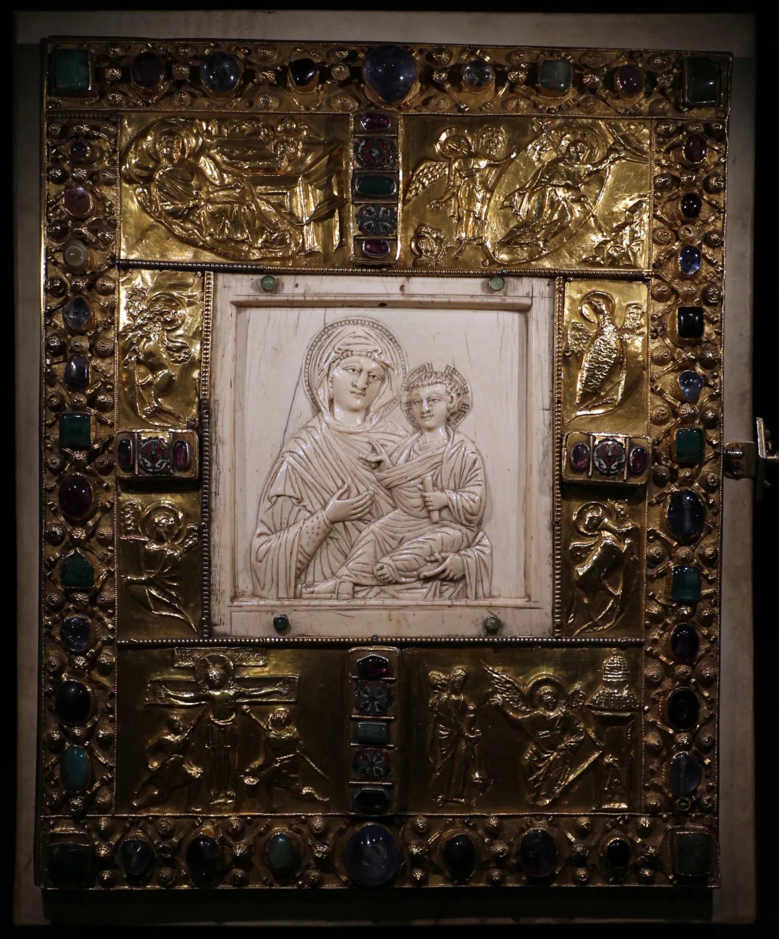 Aachener Domschatzkammer