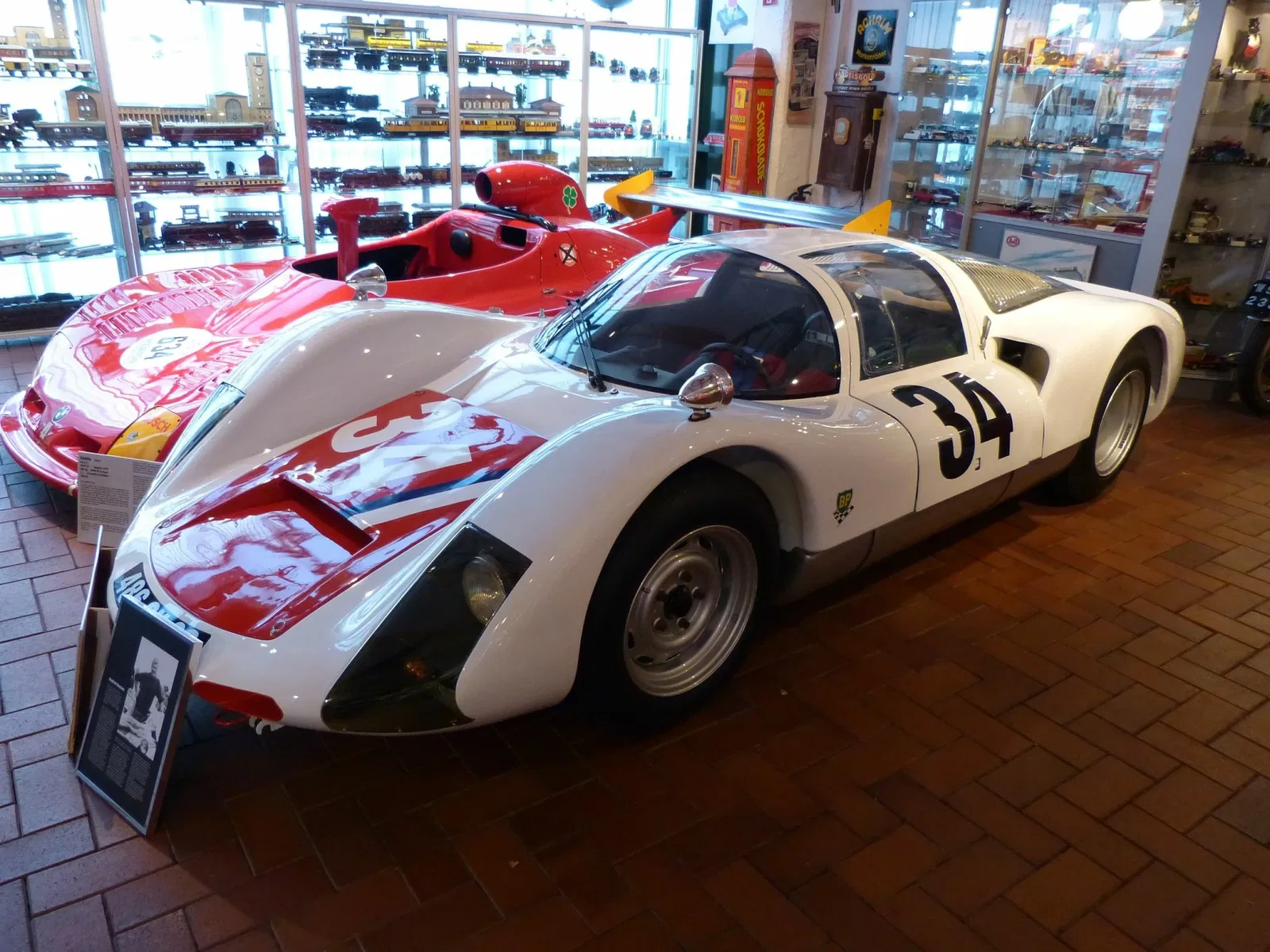 Boxenstop Auto- und Spielzeugmusem