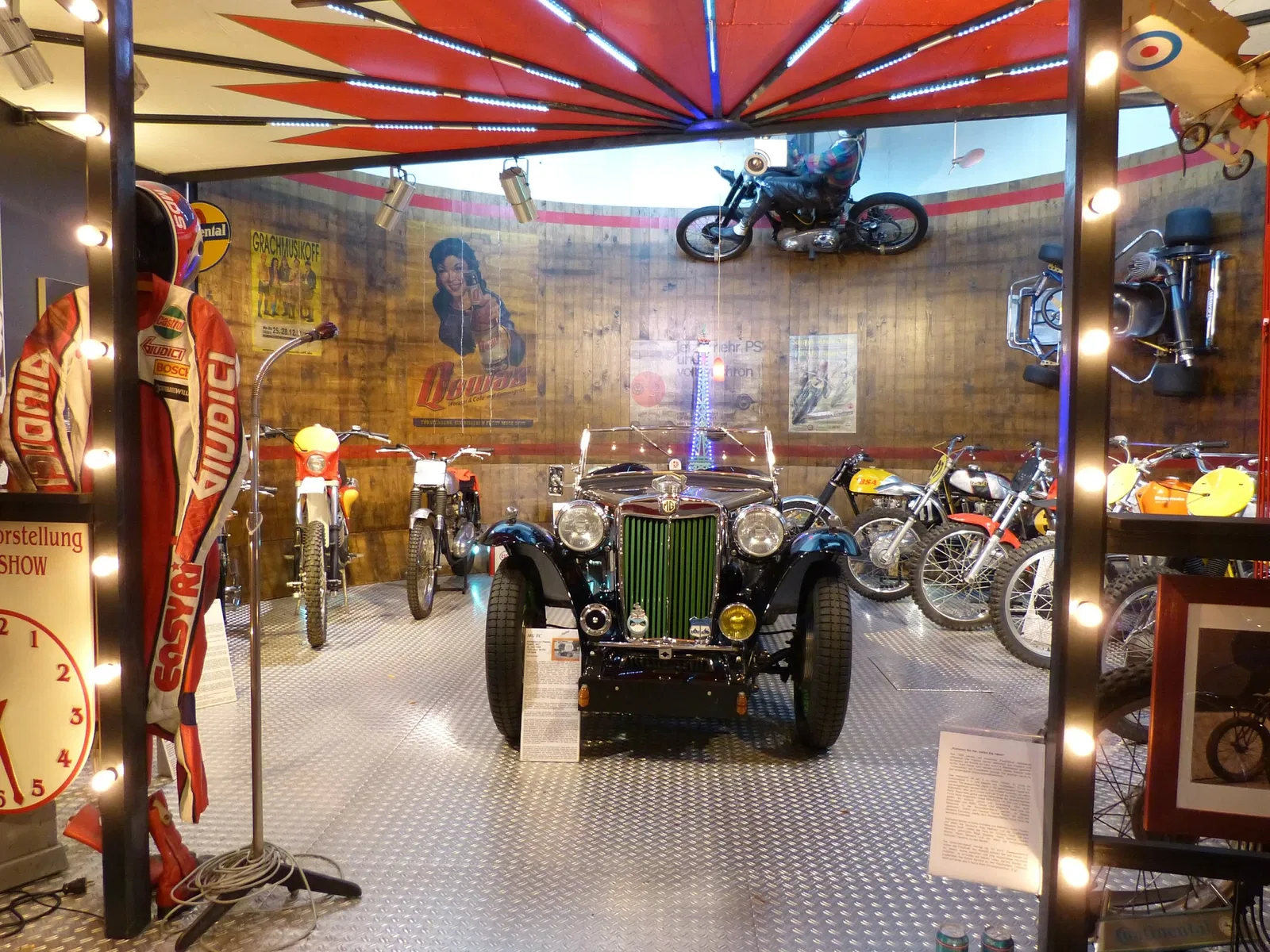 Boxenstop Auto- und Spielzeugmusem