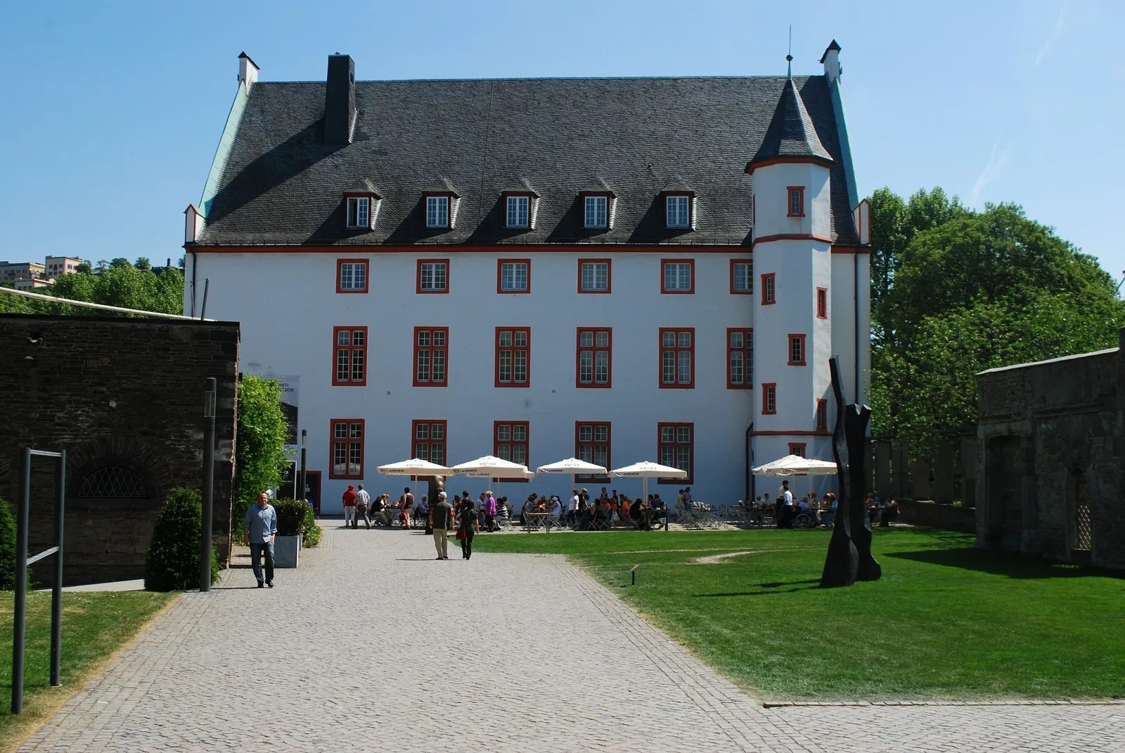 Ludwig Museum im Deutschherrenhaus