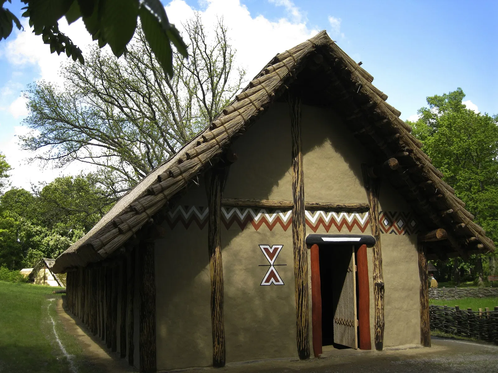 MAMUZ Castle Asparn / Zaya