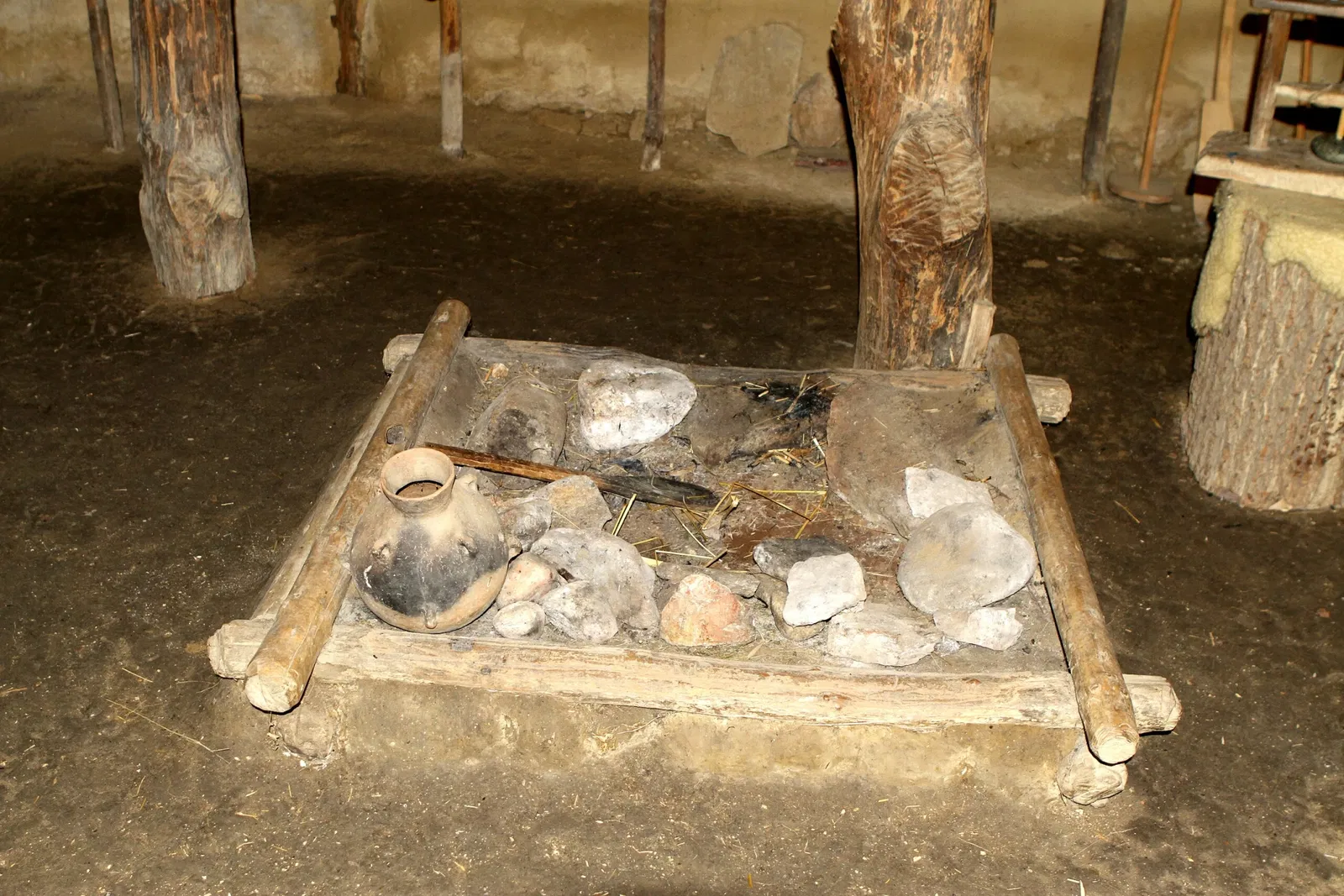 MAMUZ Castle Asparn / Zaya