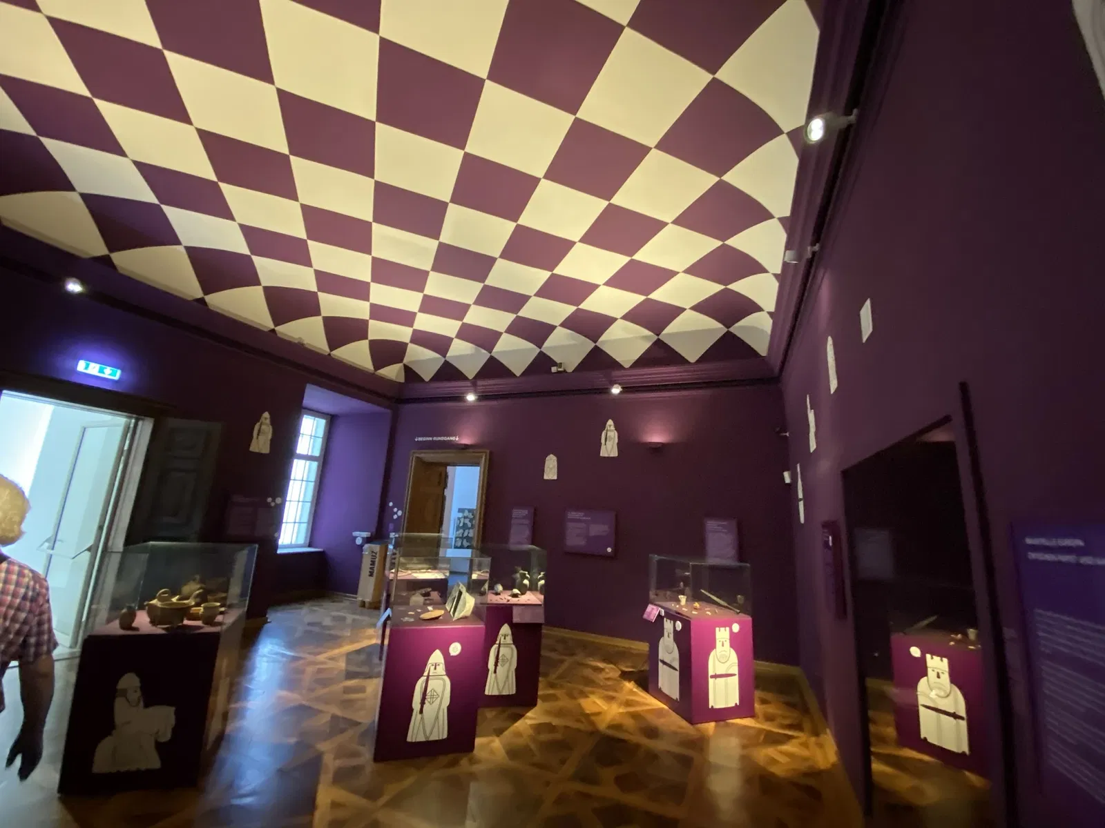 MAMUZ Castle Asparn / Zaya