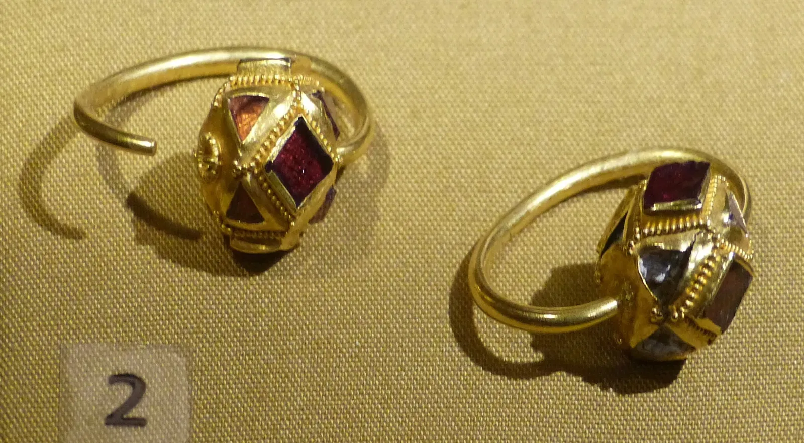 MAMUZ Castle Asparn / Zaya