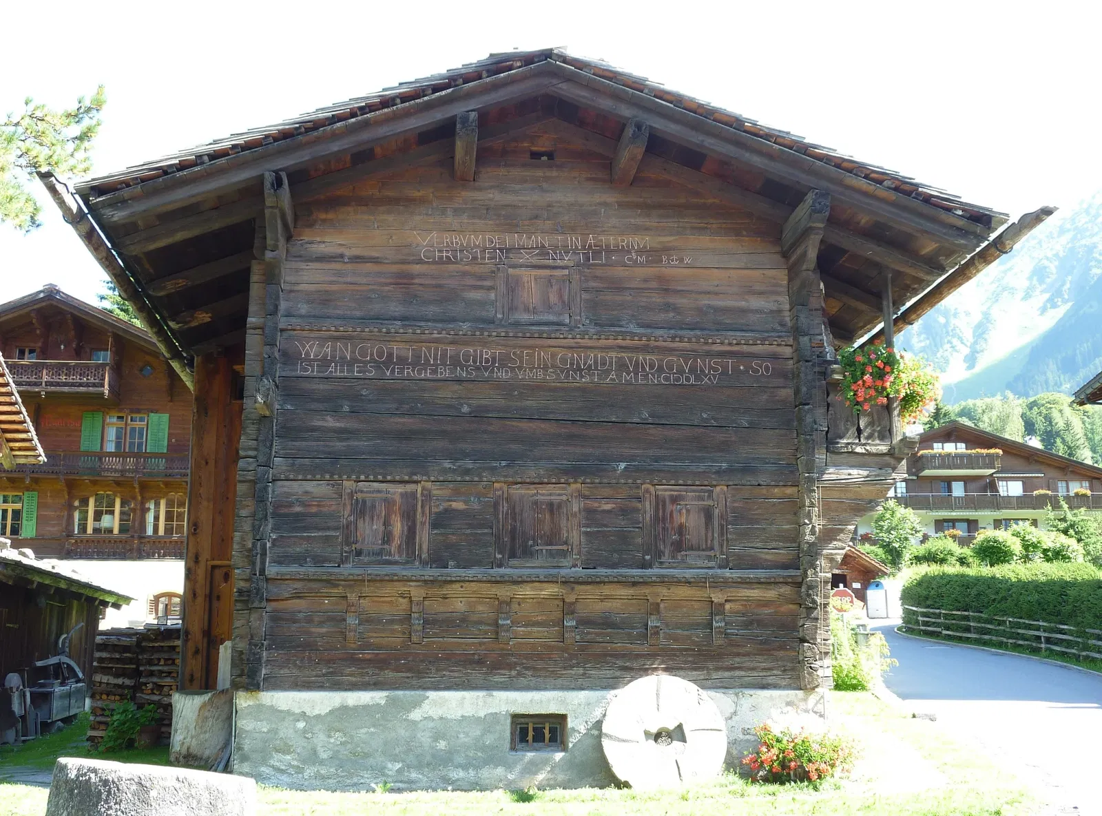 Nutli-Hüschi Folk Museum