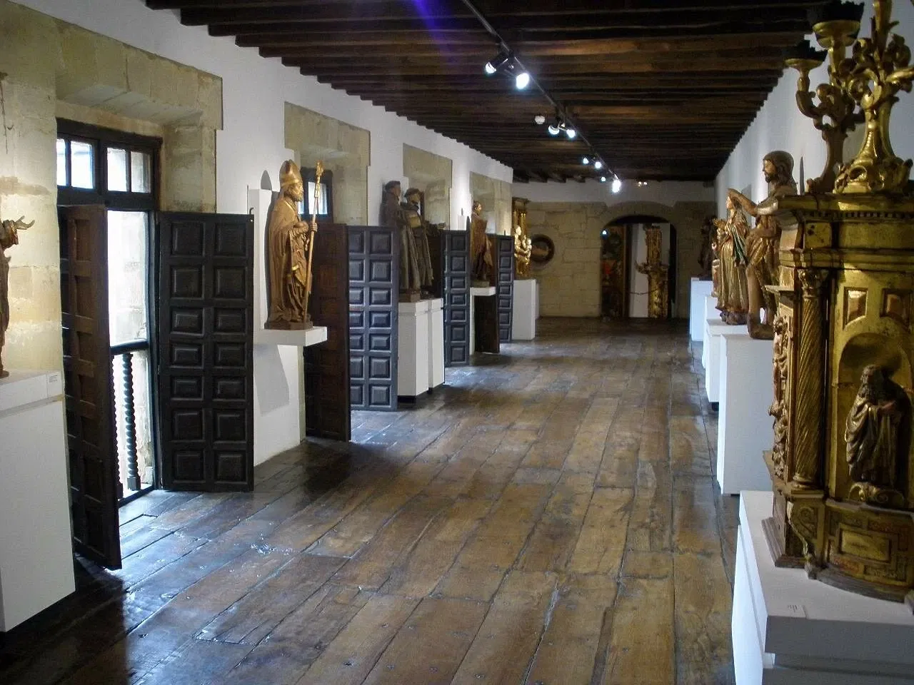 Regina Coeli Diocesan Museum