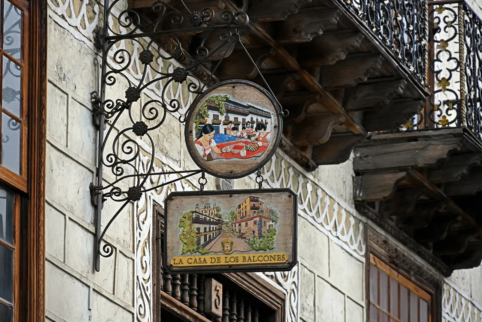 Casa de los Balcones