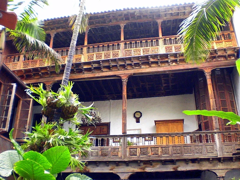 Casa de los Balcones