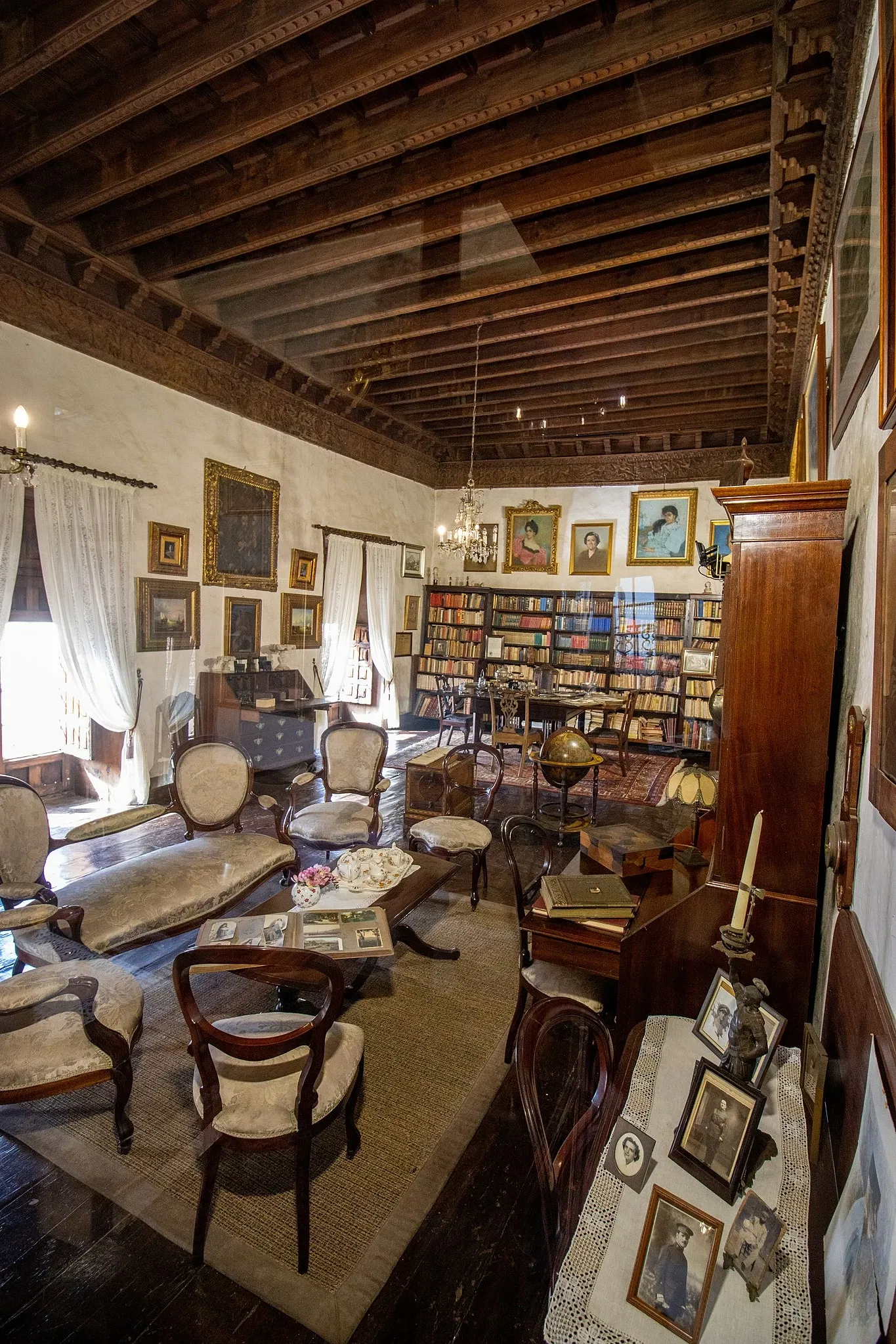 Casa de los Balcones