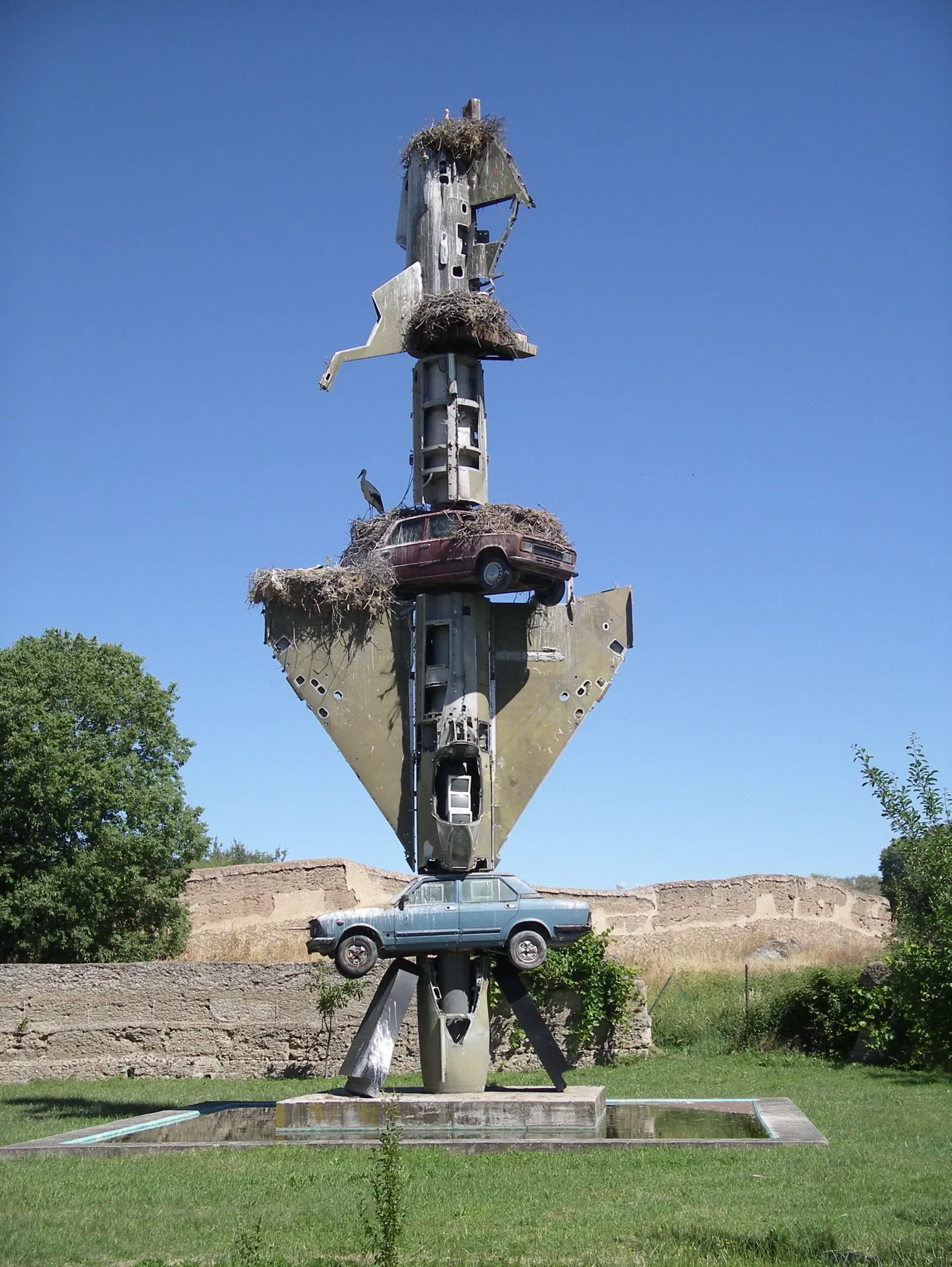 Vostell Malpartida Museum