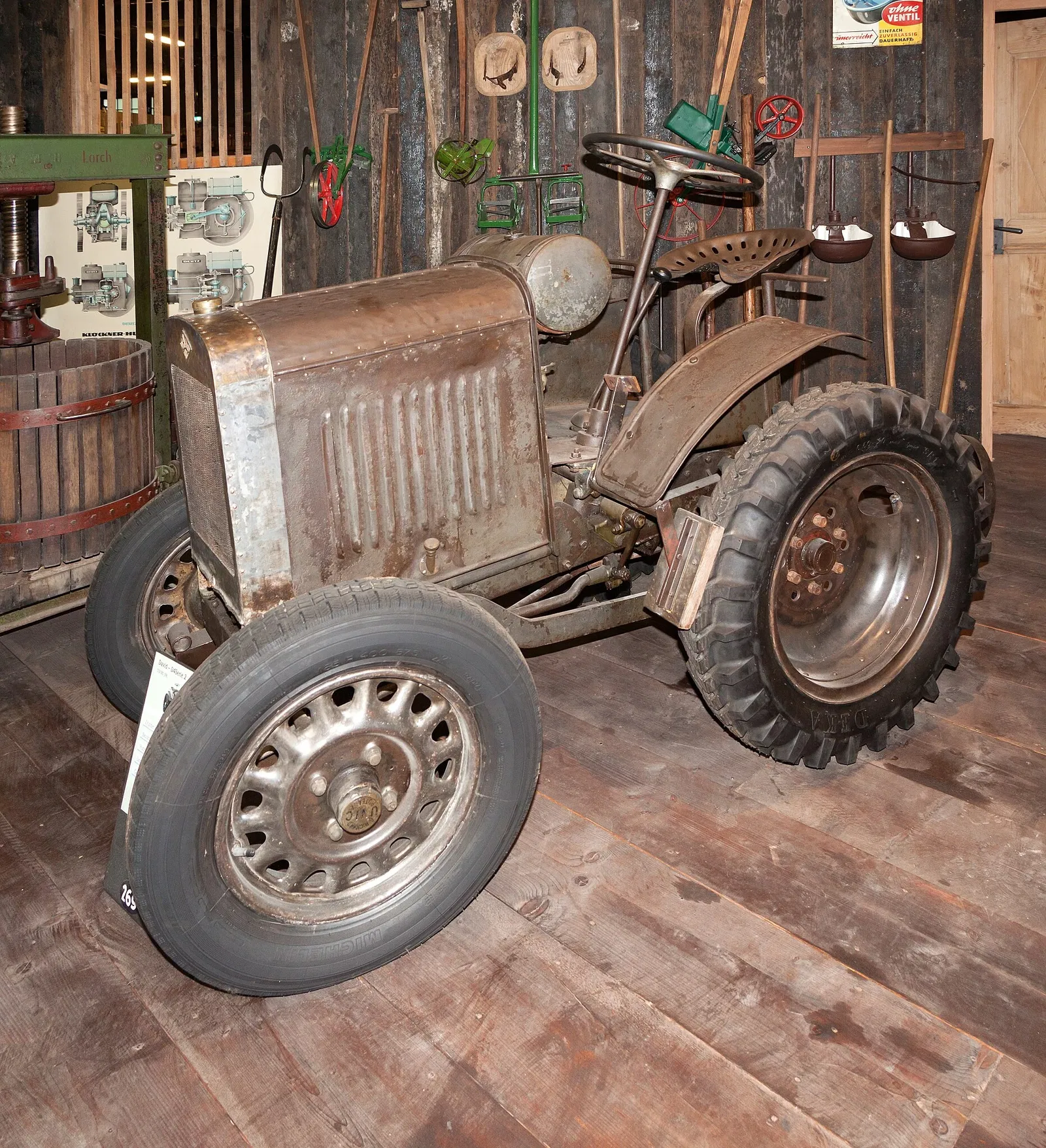 Auto & Traktor Museum
