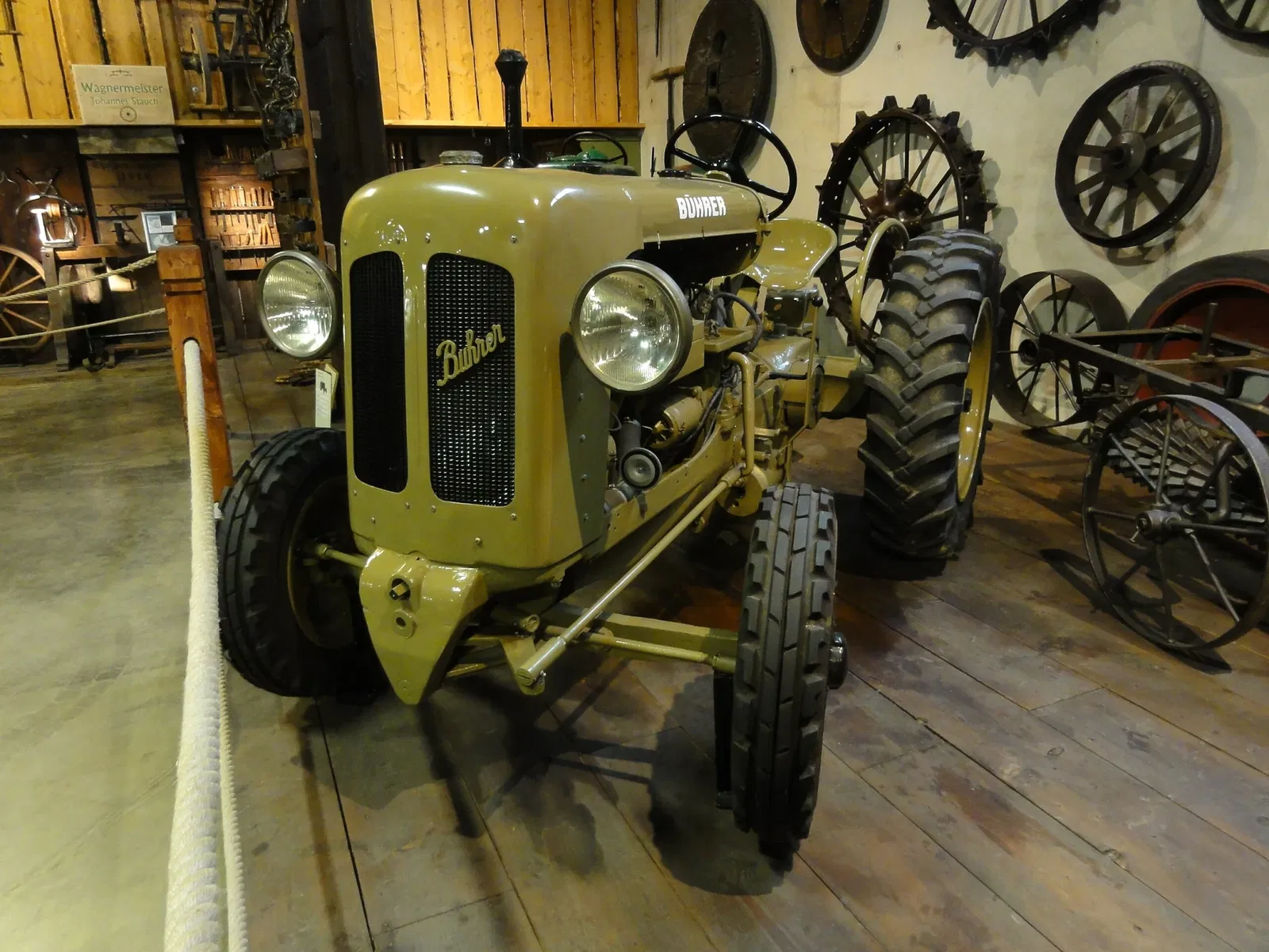 Auto & Traktor Museum