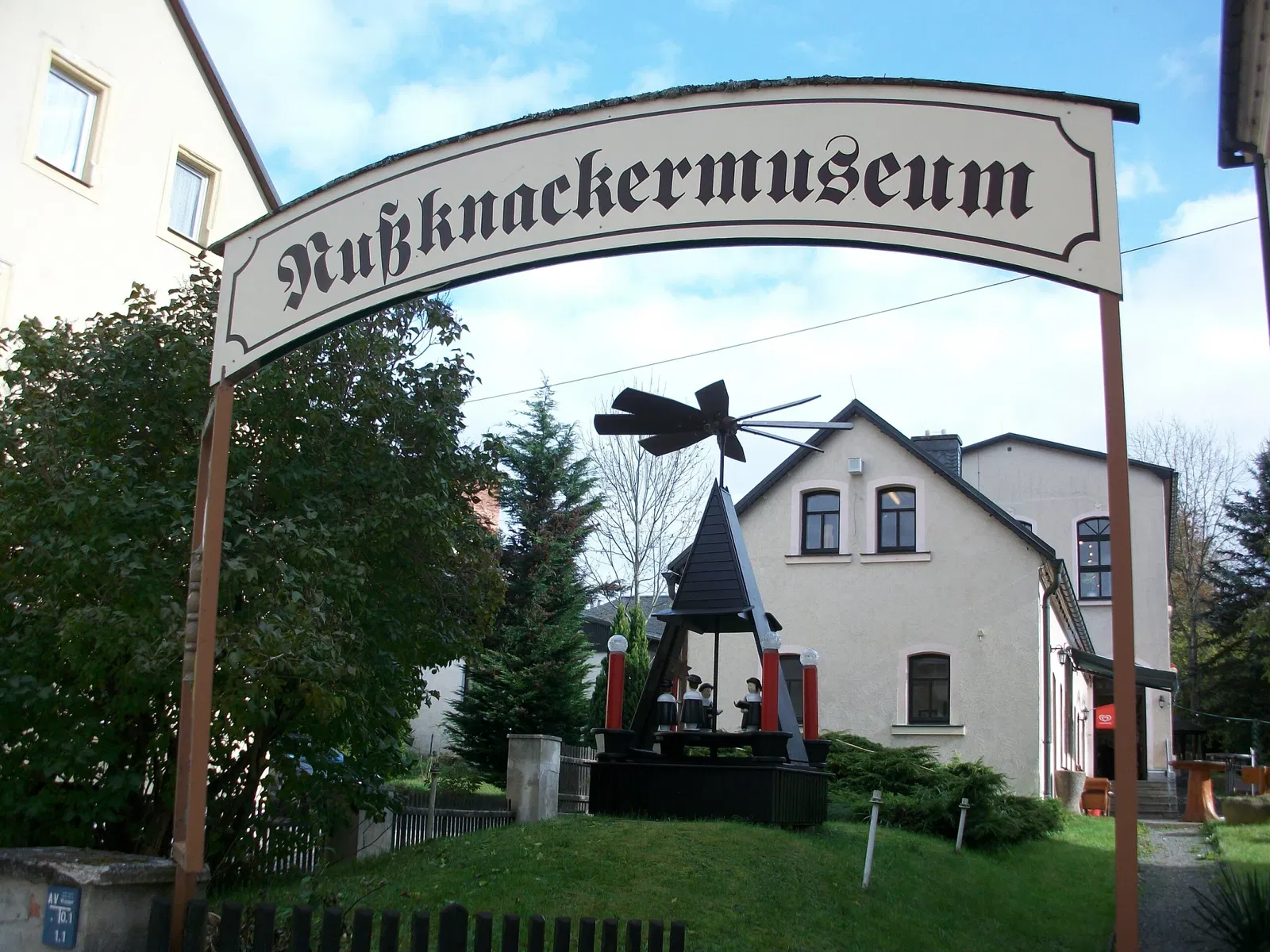 Nussknackermuseum Neuhausen