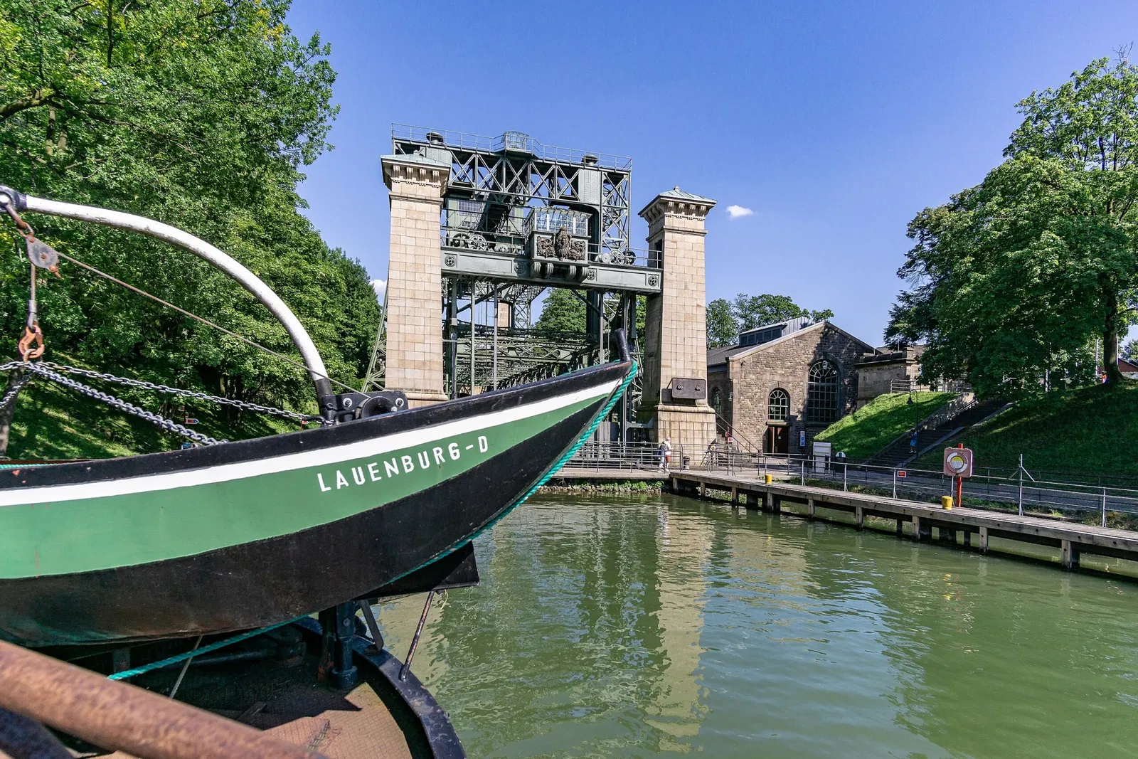 Henrichenburg boat lift