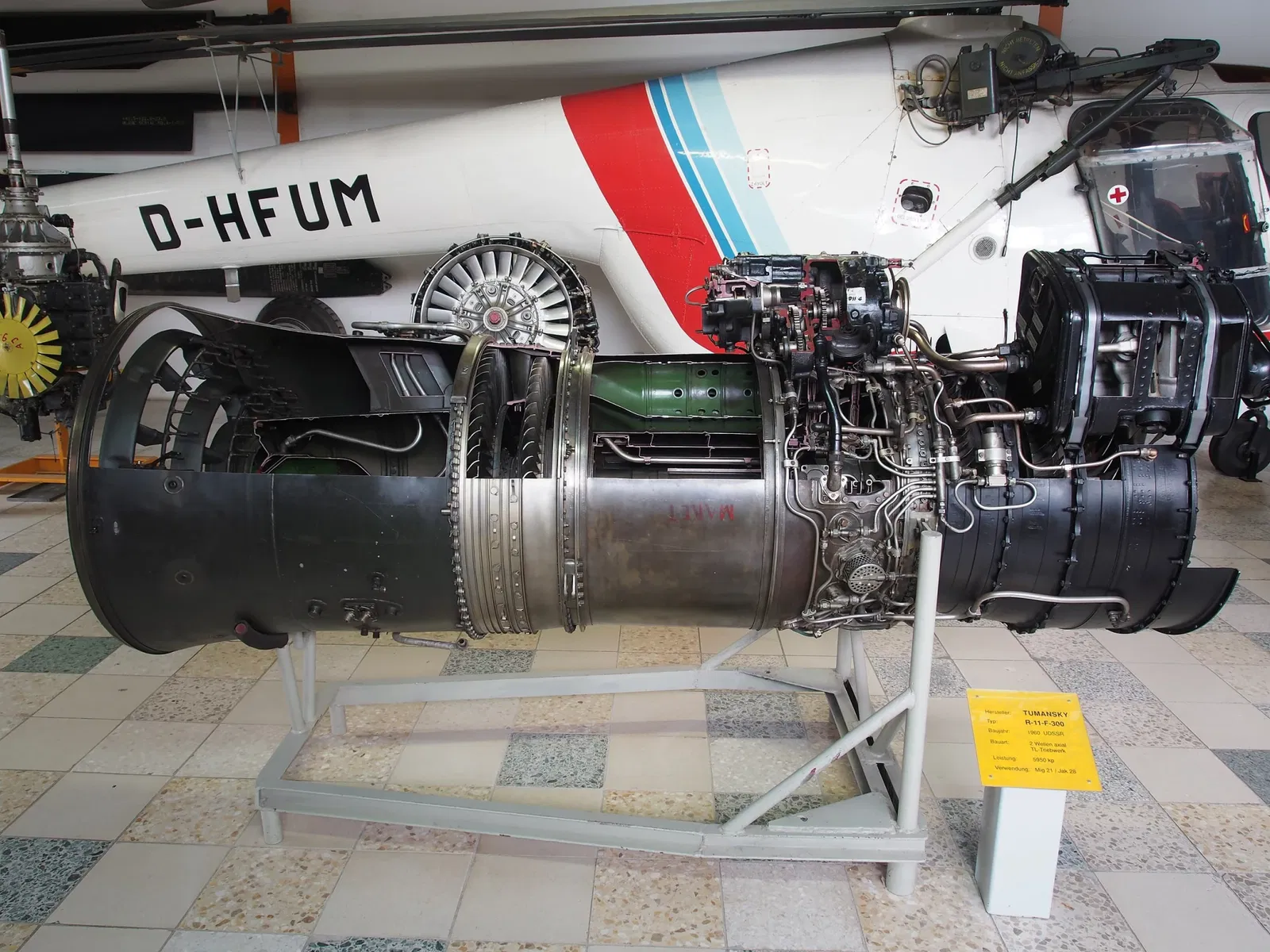 Flugausstellung L. + P. Junior