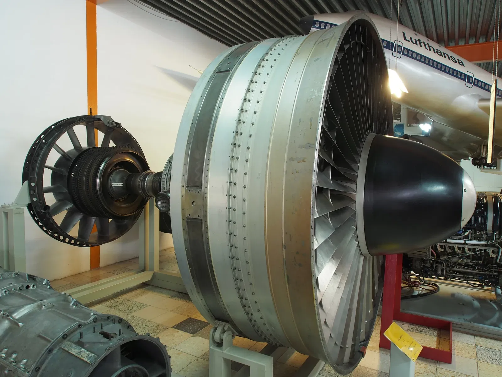 Flugausstellung Peter Junior