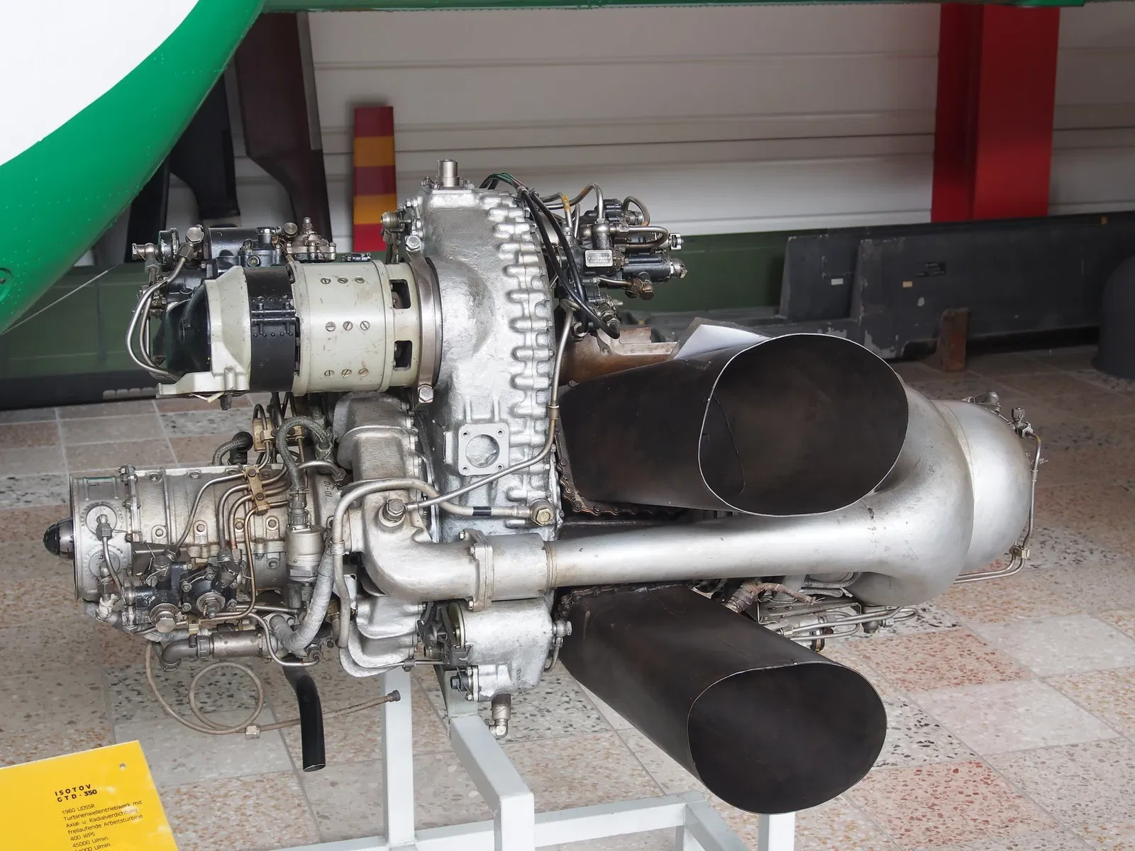 Flugausstellung L. + P. Junior