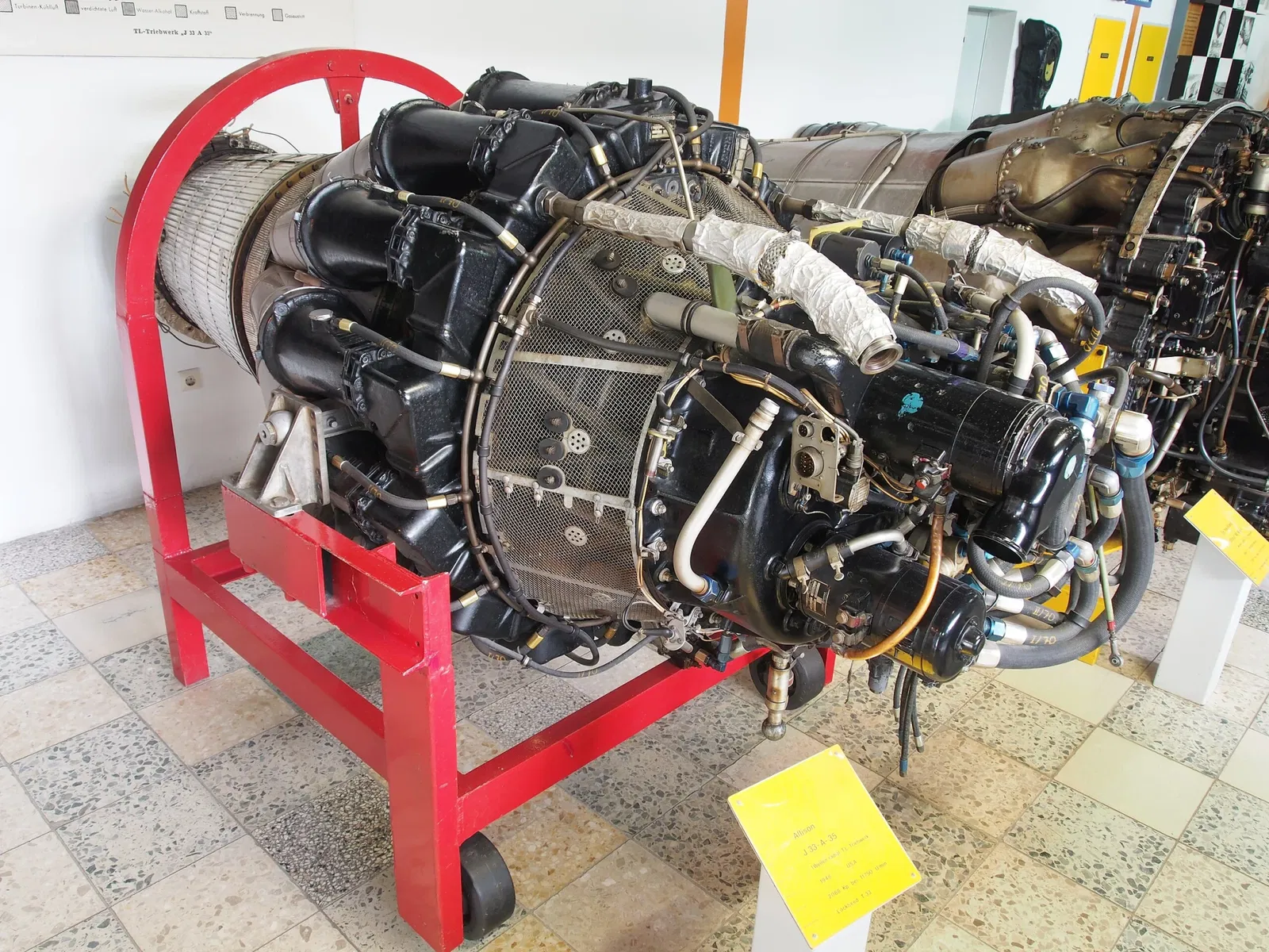 Flugausstellung Peter Junior