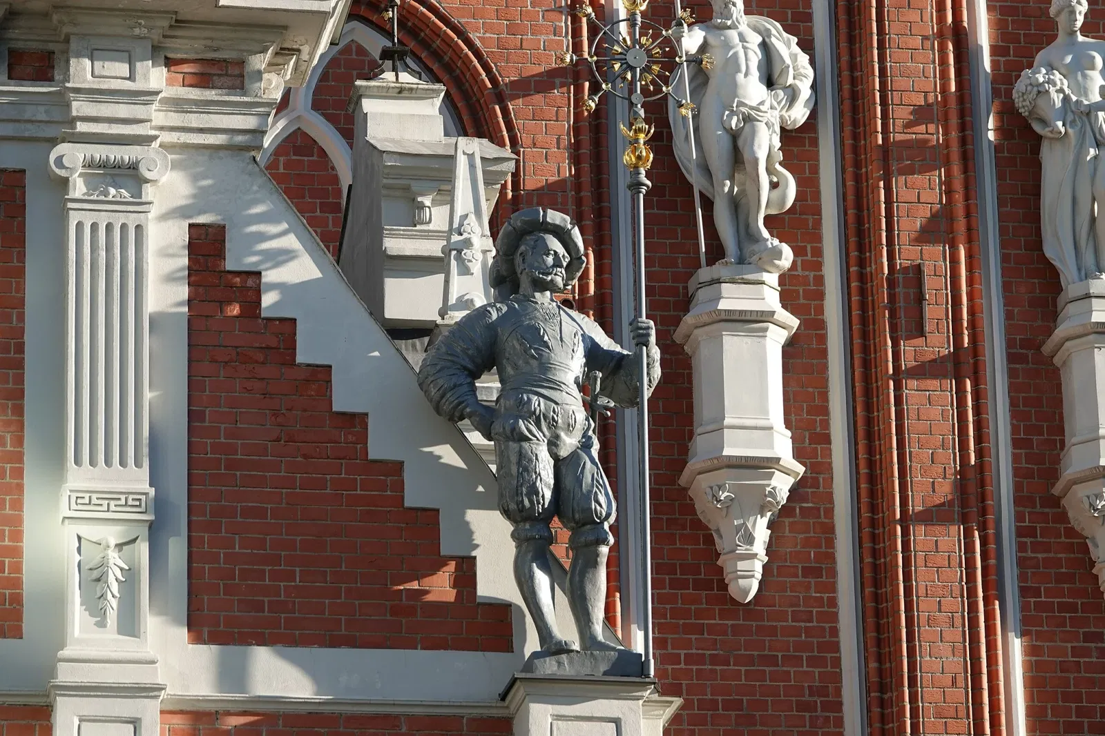 House of the Black Heads