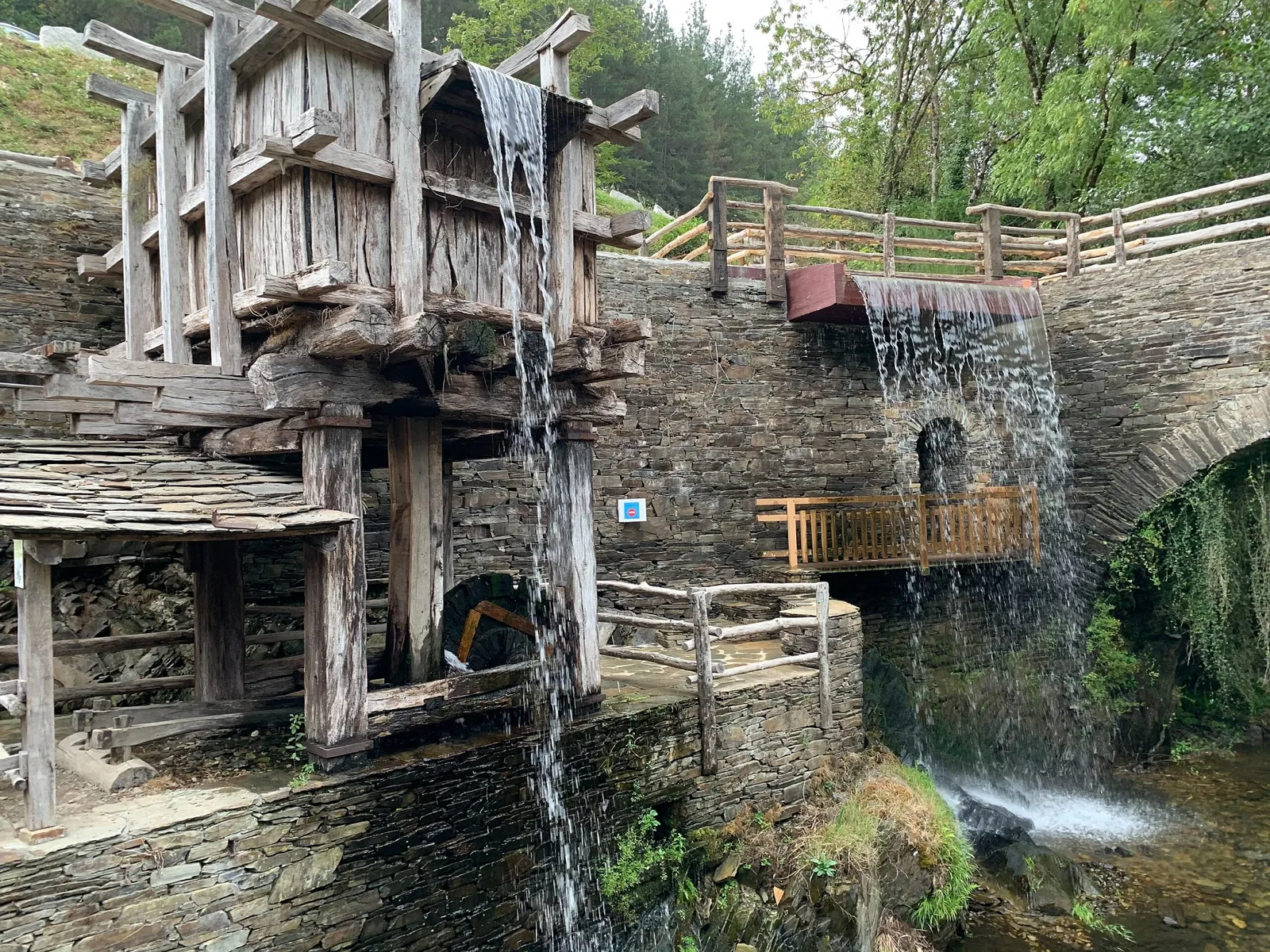 Mazonovo Ethnographic Ensemble